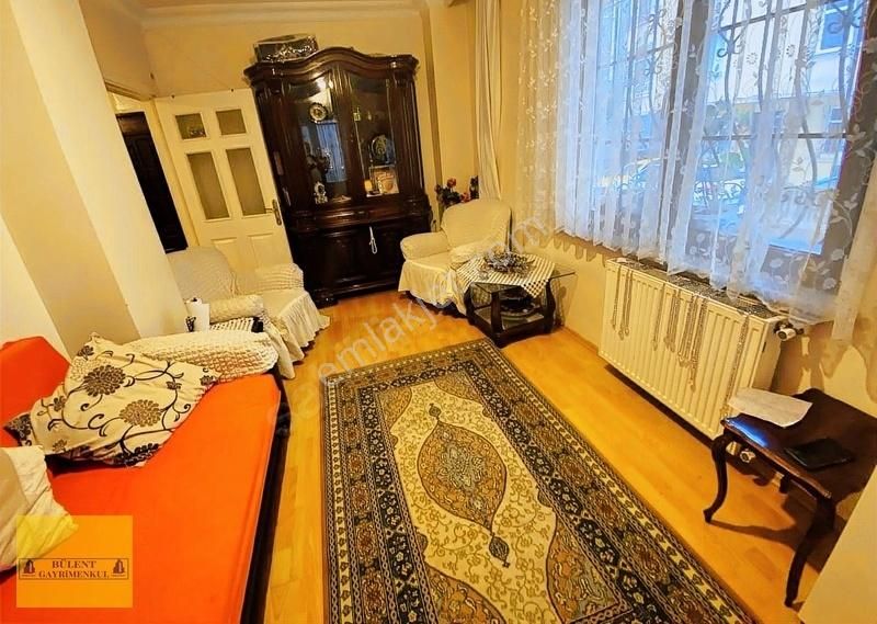 Bahçelievler Feritselim Paşa Cad Migros Yakını Yüksek Giriş 3+1