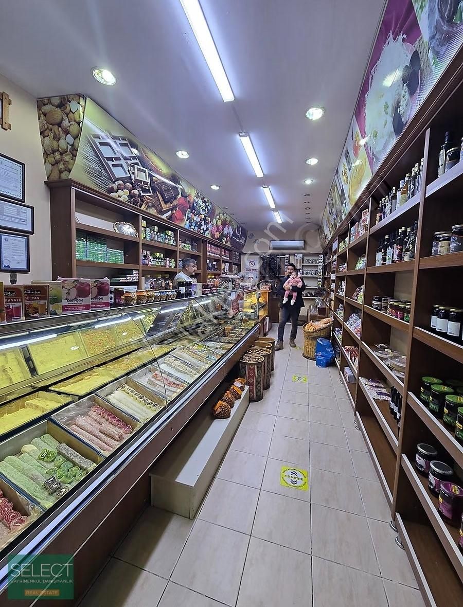 Muğa Marmaris Armutalan Ana Cadde De Deveren Kiralık Kuruyemişçi - Görsel 8