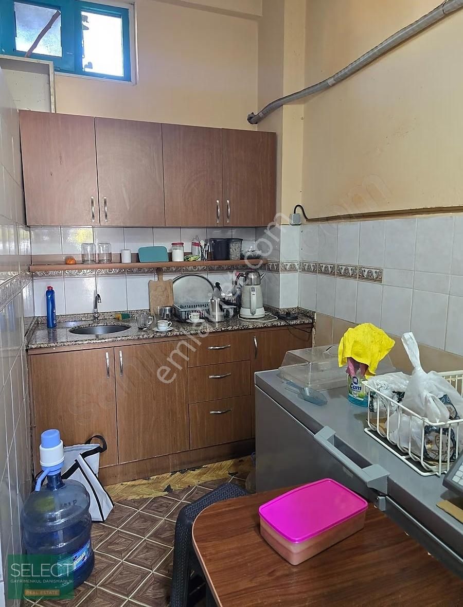 Muğa Marmaris Armutalan Ana Cadde De Deveren Kiralık Kuruyemişçi - Görsel 15