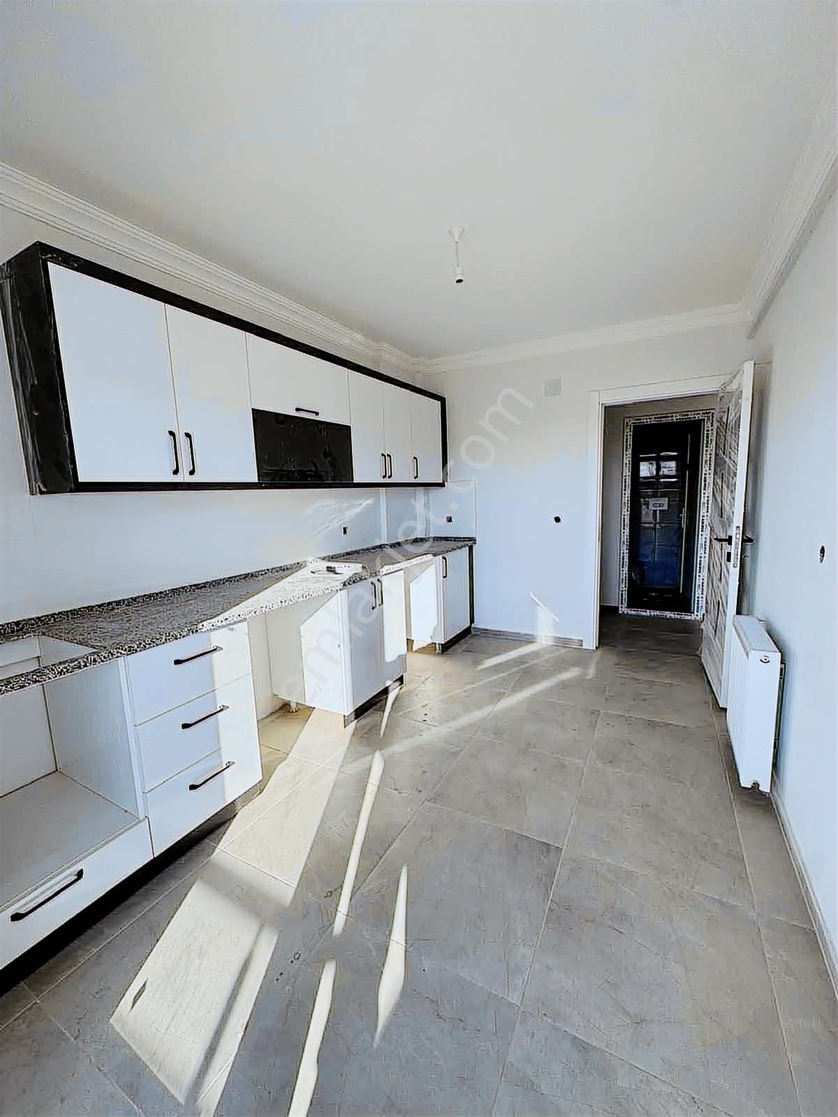 Erdem Emlaktan Elifsu Uludağ Mah.2+1 K.mutfak Satılık Daire - Görsel 2