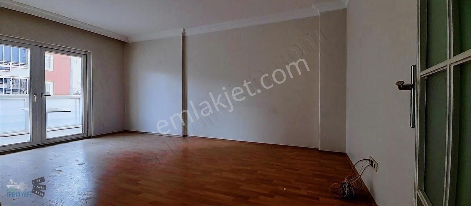 Nilüfer Çalı Gümüşlük'te Site İçi 2+1 Ferrah Aydınlık Daire - Görsel 8