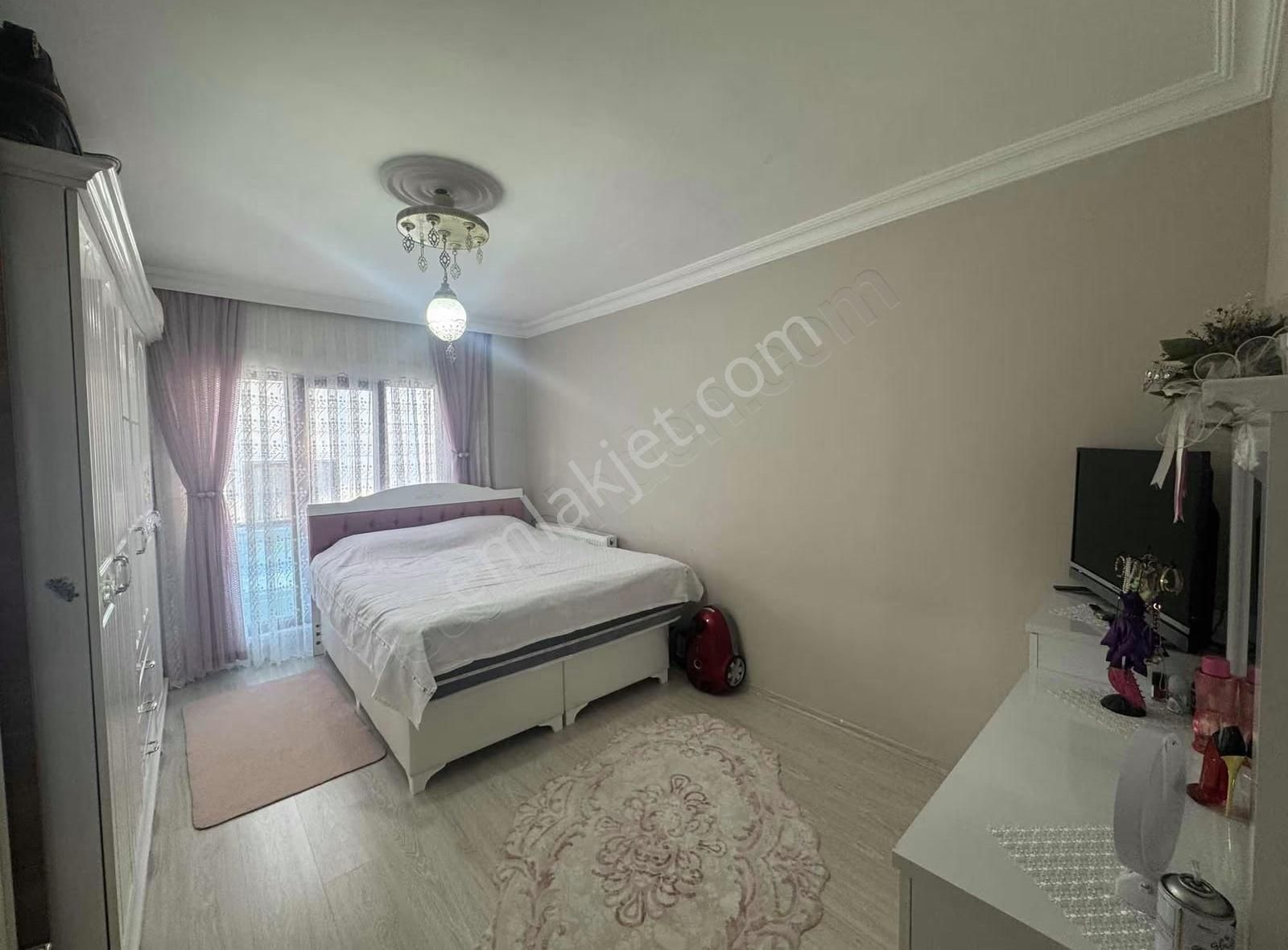 Tema Emlaktan Altınova Mah Siteiçi Arakat 2+1 Satılık Daire - Görsel 16