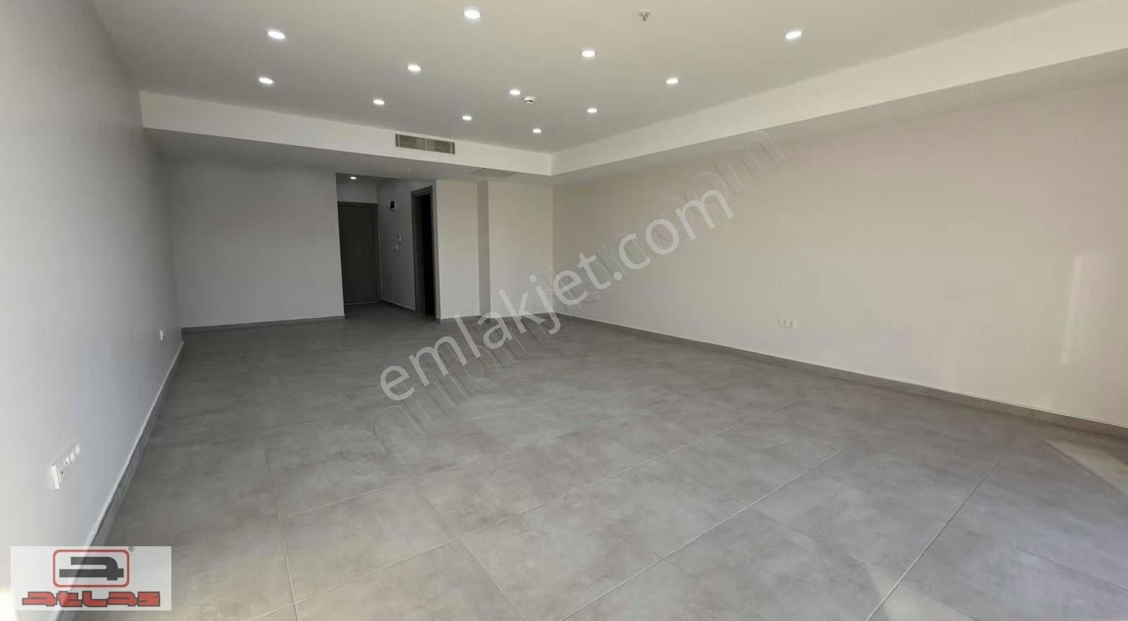 Atlas'tan Tamgün Ofis Projesinde Sıfır Yapılı 57m2 Ofis - Görsel 22