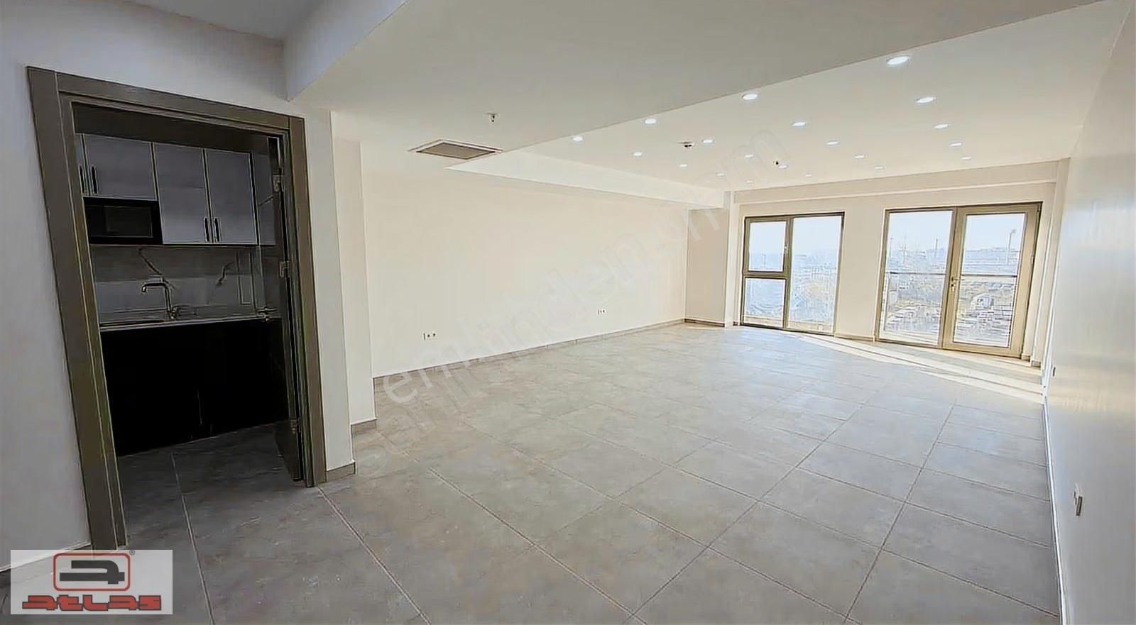 Atlas'tan Tamgün Ofis Projesinde Sıfır Yapılı 57m2 Ofis - Görsel 19