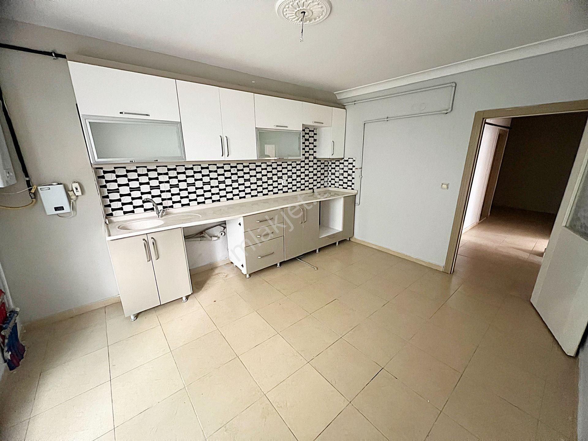 Cihandan Yükseltepe Karakeçili Cad Yakını Kiralık Geniş 2+1 - Görsel 3