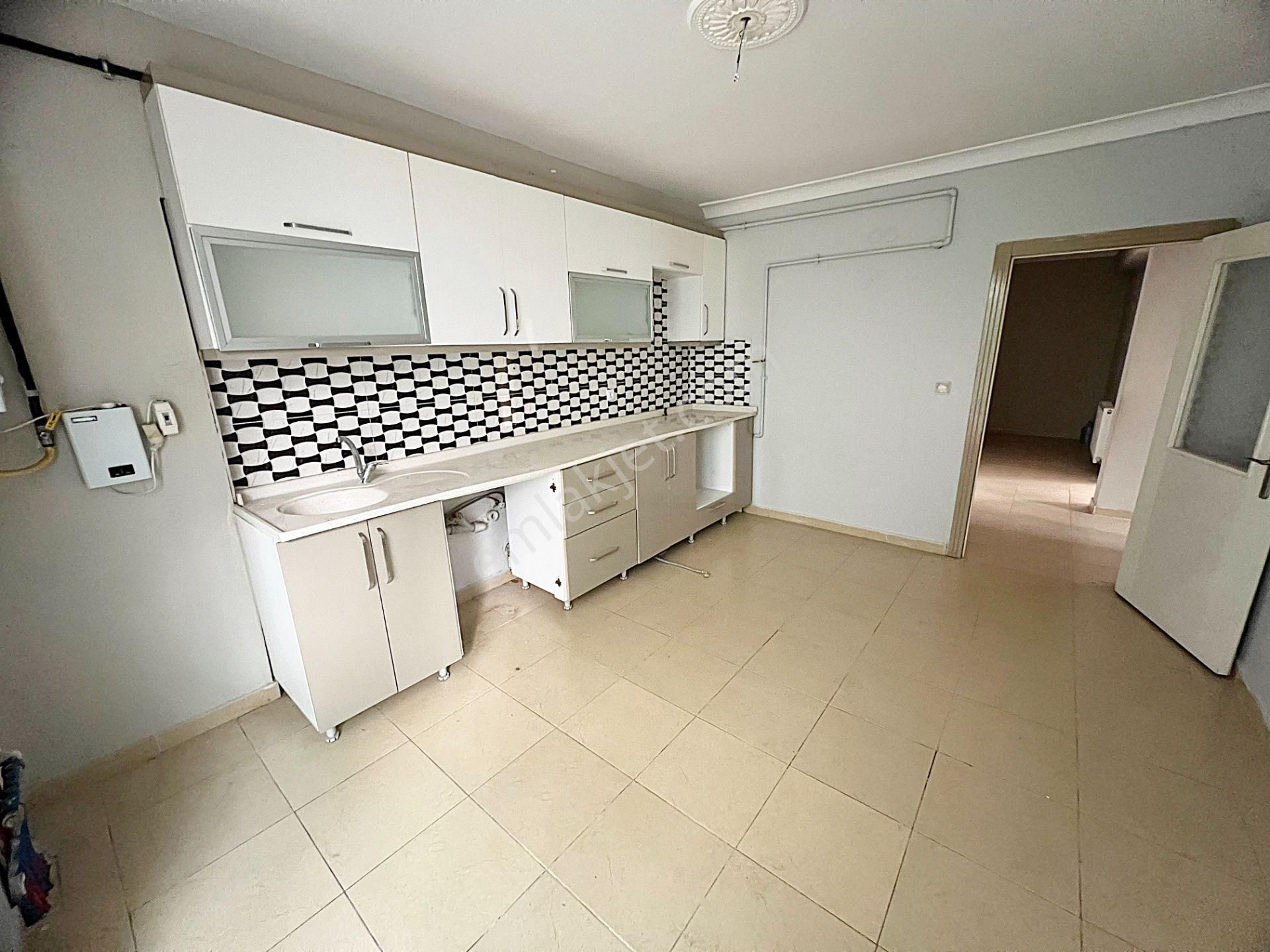 Cihandan Yükseltepe Karakeçili Cad Yakını Kiralık Geniş 2+1 - Görsel 4