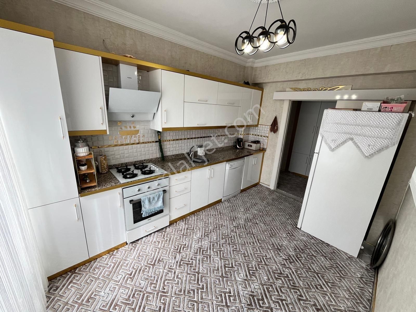 Sacır Gayrımenkul Eskı Sultana Hastane Cıvarında Satlık Lüks 2.1 Daıre - Görsel 5