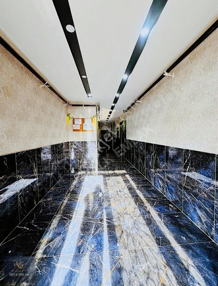 Beykent 1. Etap'ta Satılık Ultra Lüx 2.5+1 Daire - Görsel 2