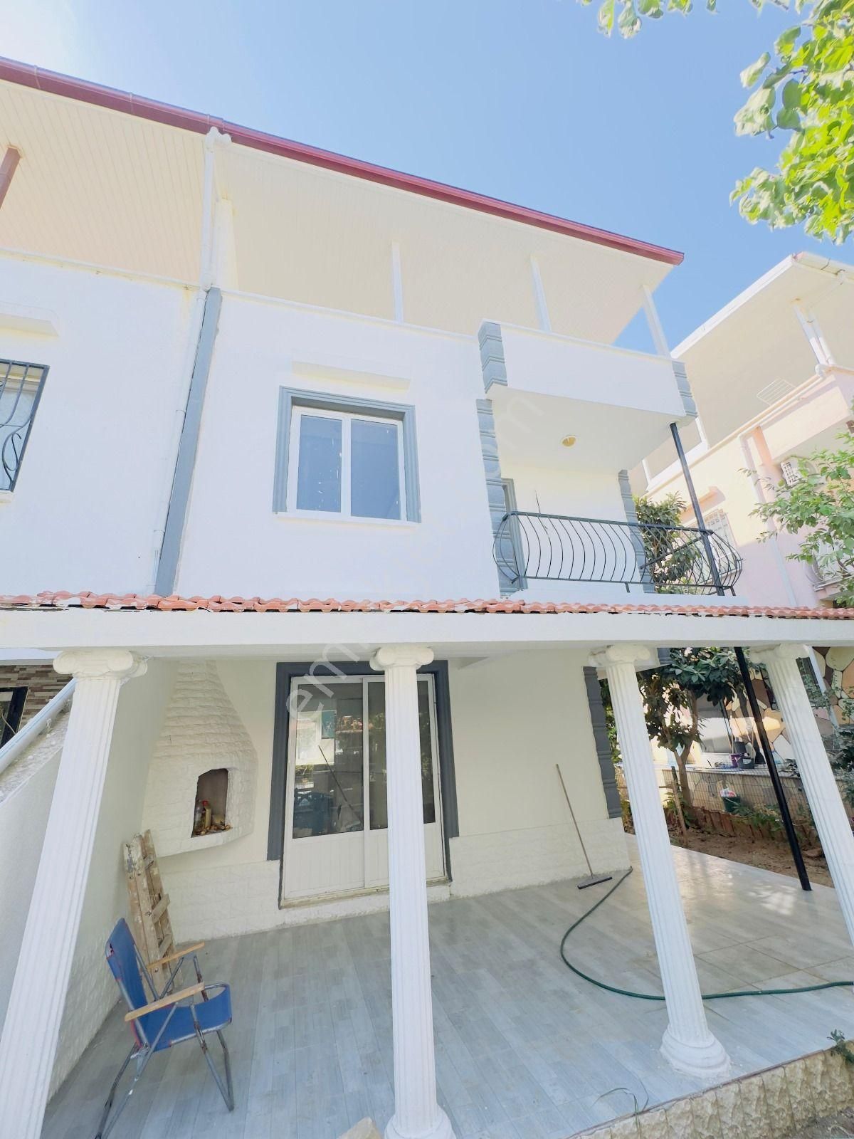 Didimde Denize Yakın 3+1 Teraslı Villa
