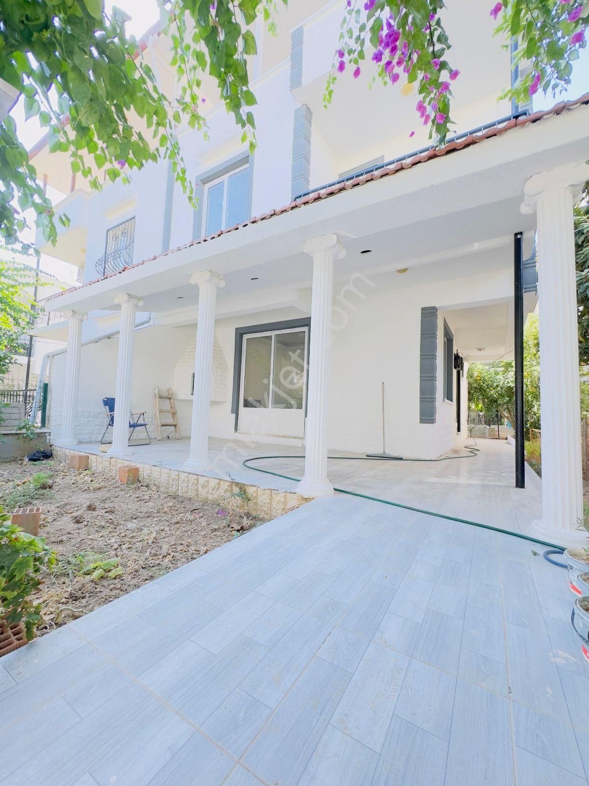 Didimde Denize Yakın 3+1 Teraslı Villa - Görsel 2