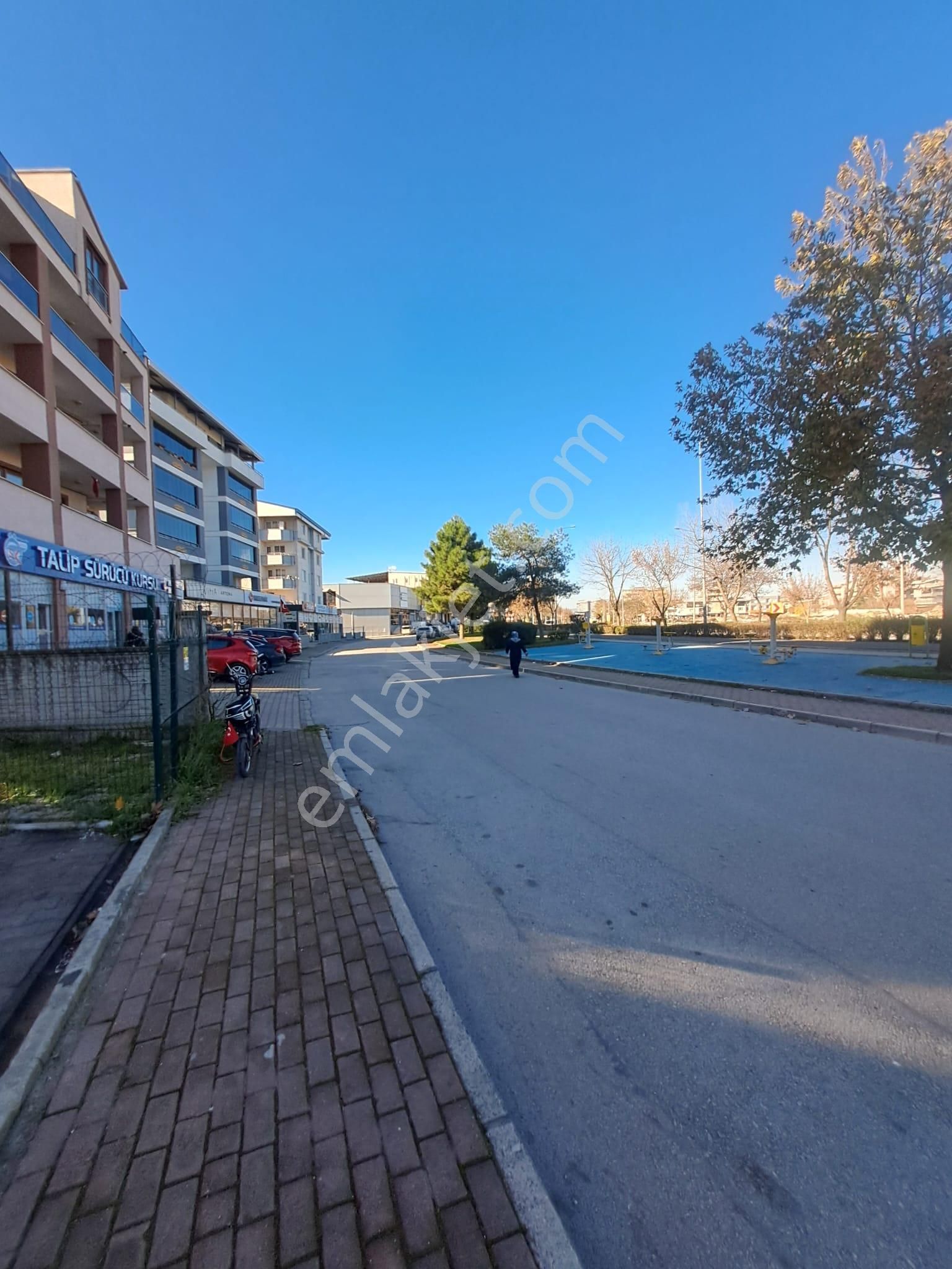 Re/max Advantage'den Panayır'da 3 Cepheli Köşe Kiralık Dükkan - Görsel 15