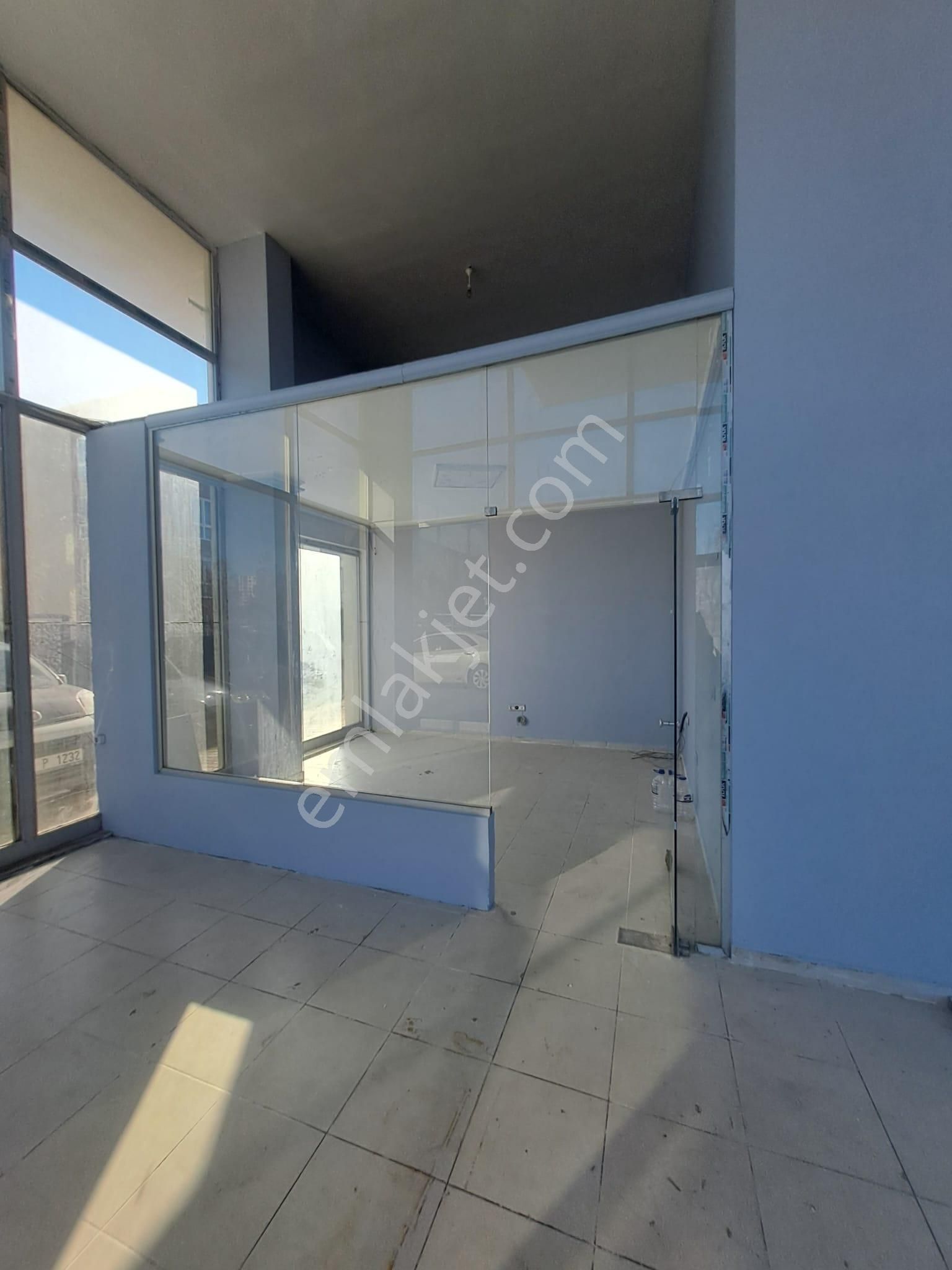 Re/max Advantage'den Panayır'da 3 Cepheli Köşe Kiralık Dükkan - Görsel 9