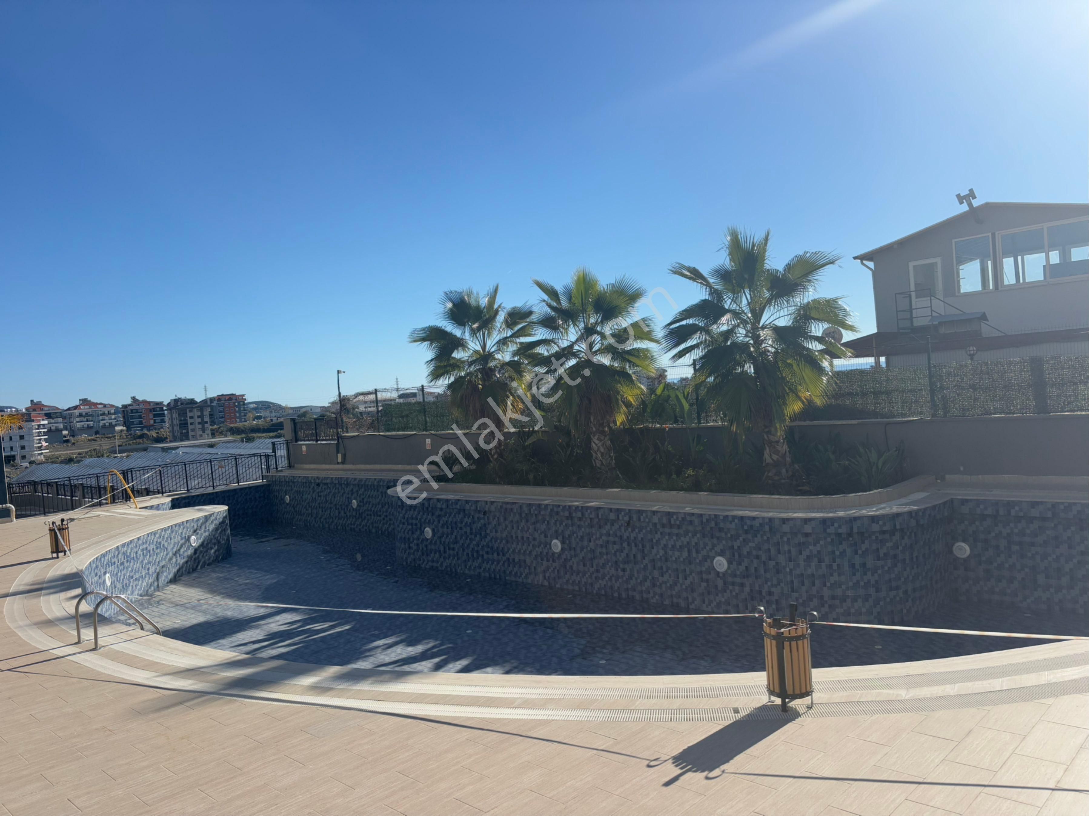 Alanya Payallarda Full Aktiviteli Sitede Kiralık 1+1 Daire - Görsel 23