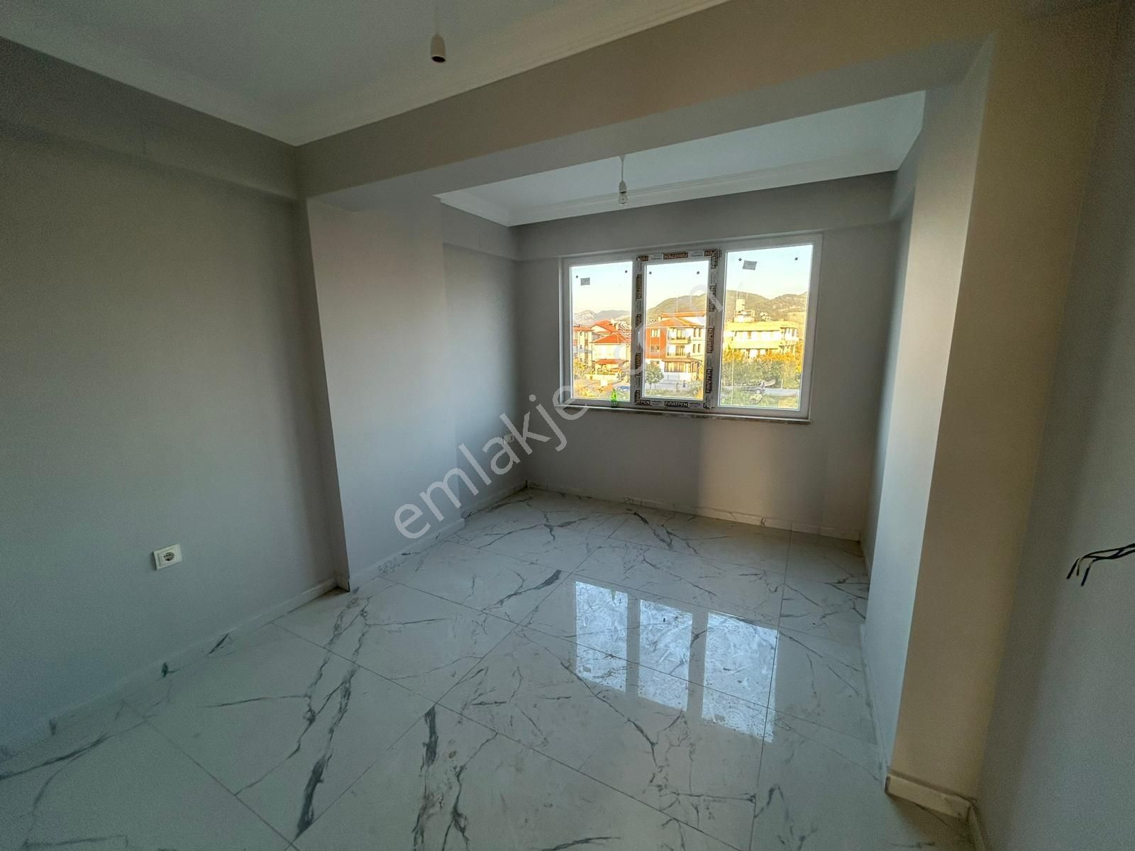 ️dalaman Merkezi Lokasyonda Kiralık 2+1 Daire - Görsel 5