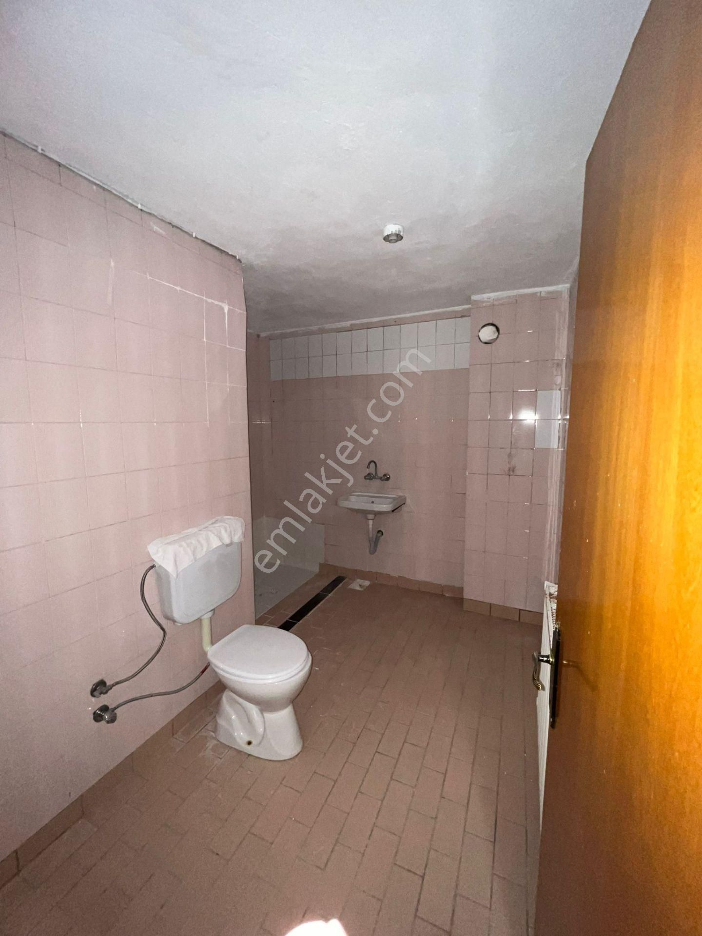 İsa Kavak Gayrimenkul'den Selçuklu Işıklar Mahallesi’nde Kiralık 3+1 Daire - Görsel 2