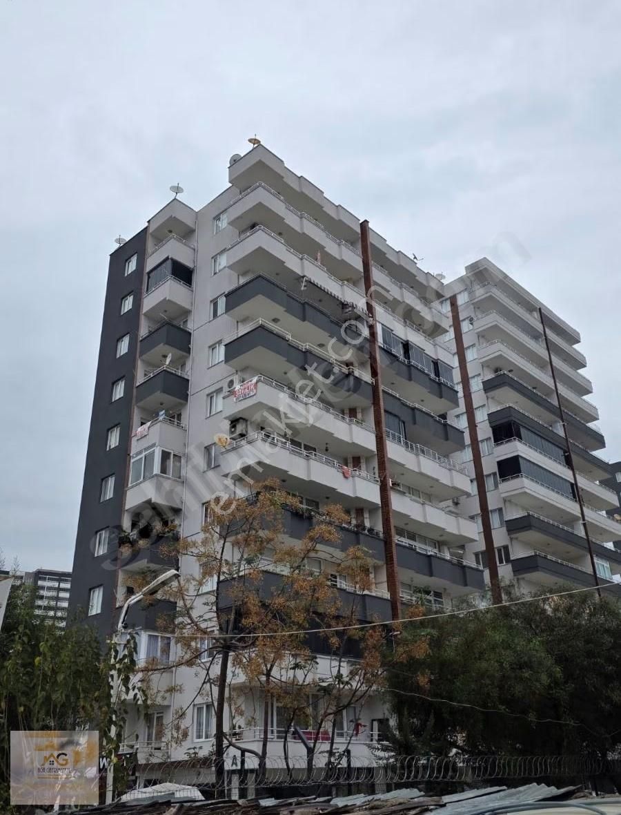 Mezitli Tece Bölgesinde Deniz Manzaralı 2+1 Satılık Daire