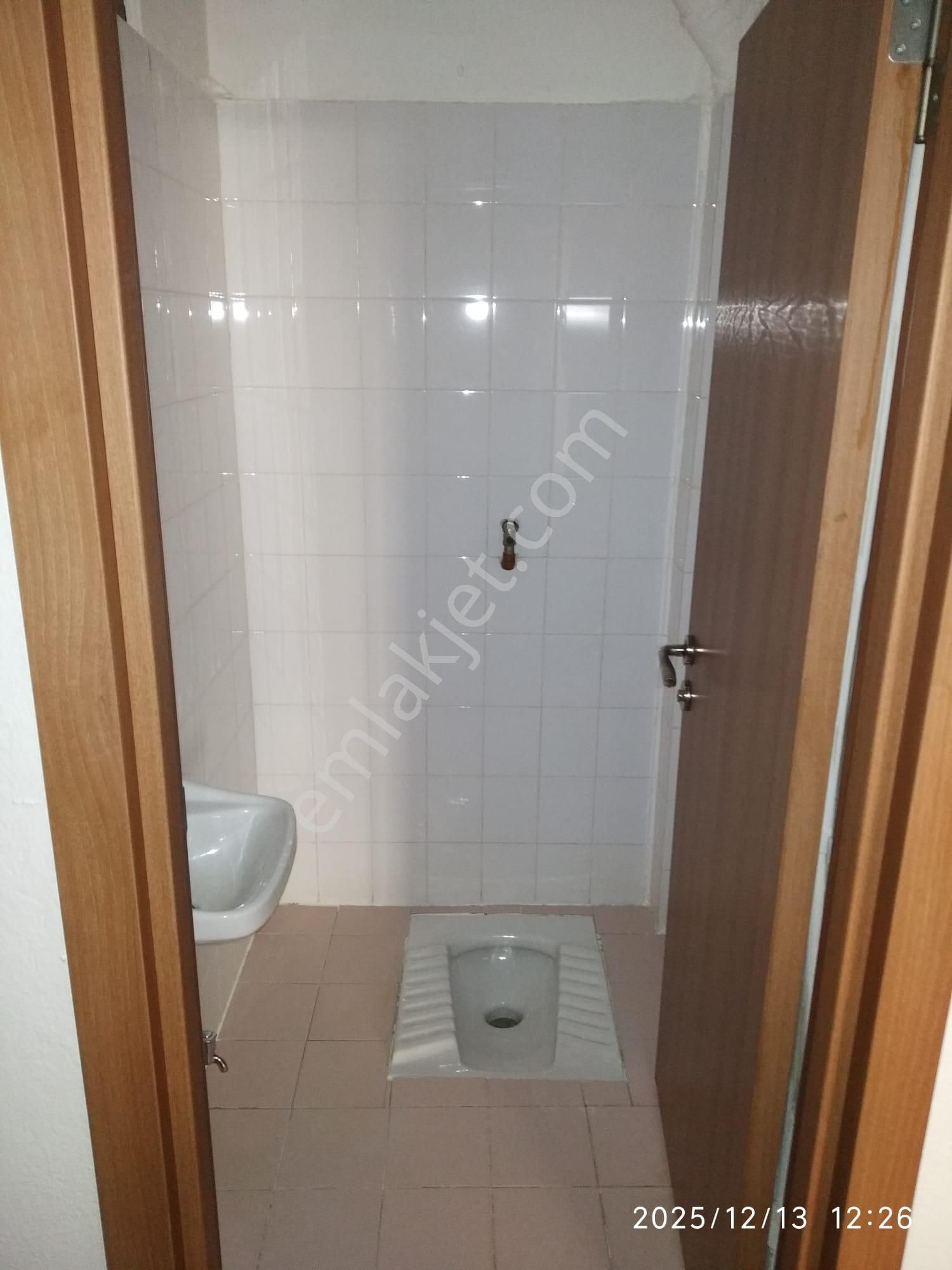 Demetevler Hastane Metrosuna Yakın, Yüksek Giriş, Ön Cephe, 3+1 Kiralık Daire. - Görsel 6
