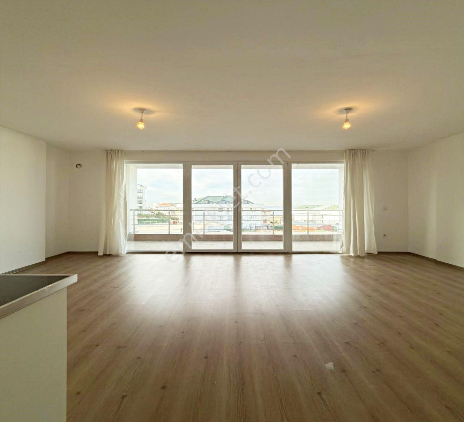 Büyükçekmece'de Villa Tipi Havuz Manzaralı 3+1 Satılık Dubleks - Görsel 10