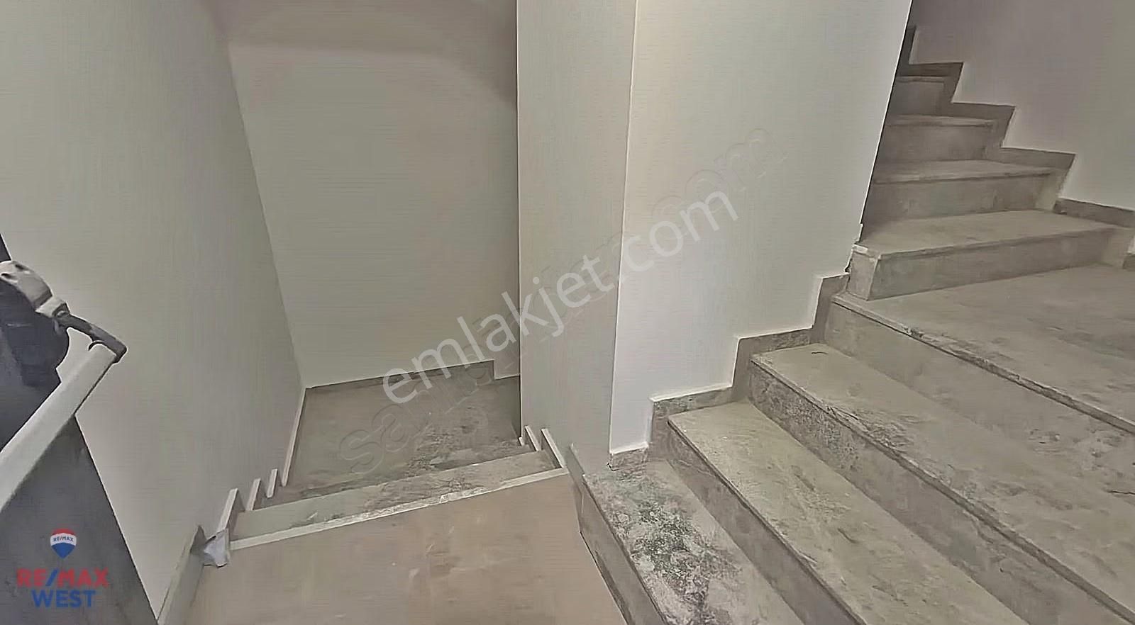 Bornova Adliye Ve Stadyum Metro Yakını Eşyalı Kiralık Daire - Görsel 4
