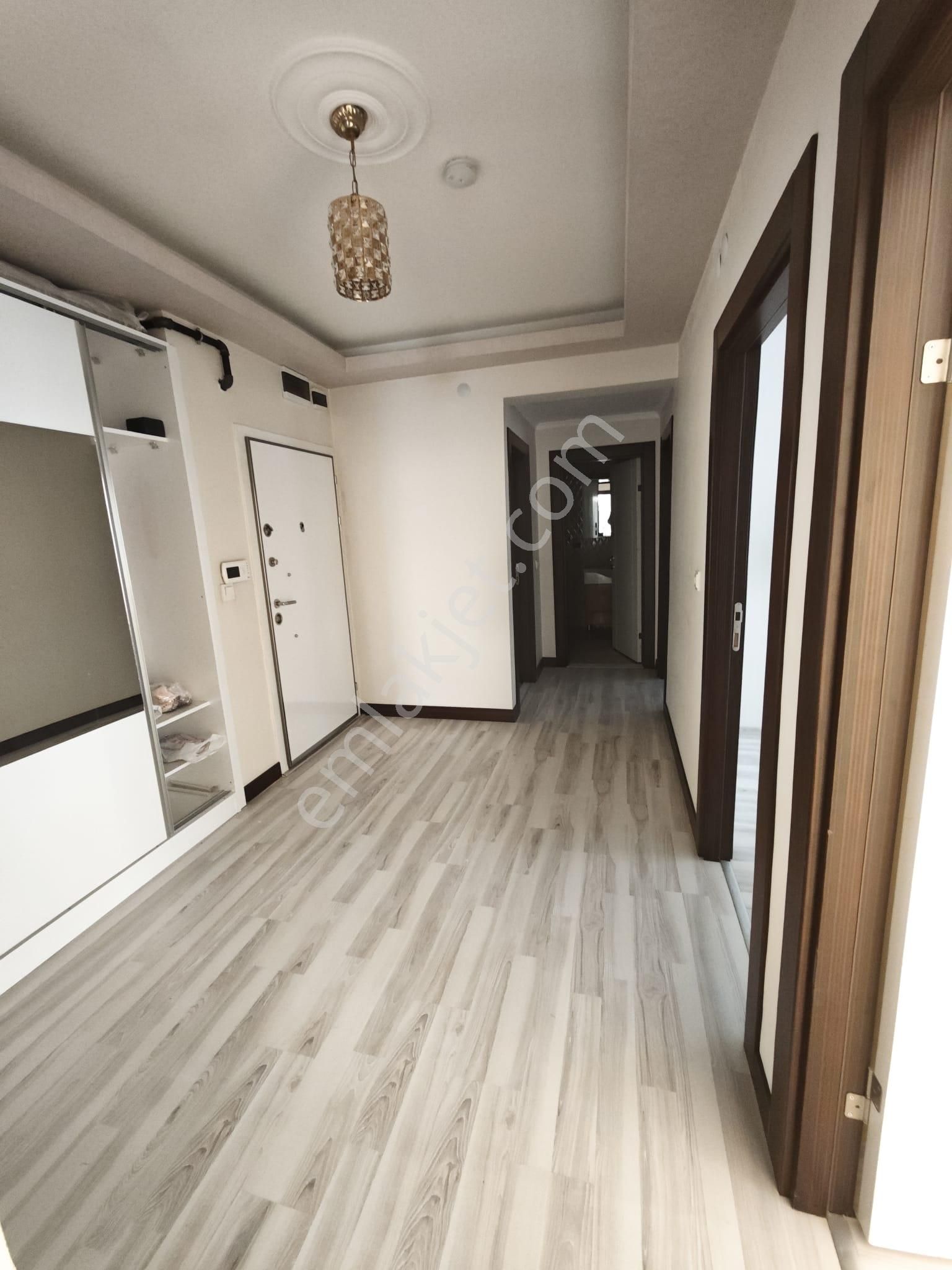 Lider Emlak'tan **ön Cepheli** 3+1 Satılık Daire - Görsel 6