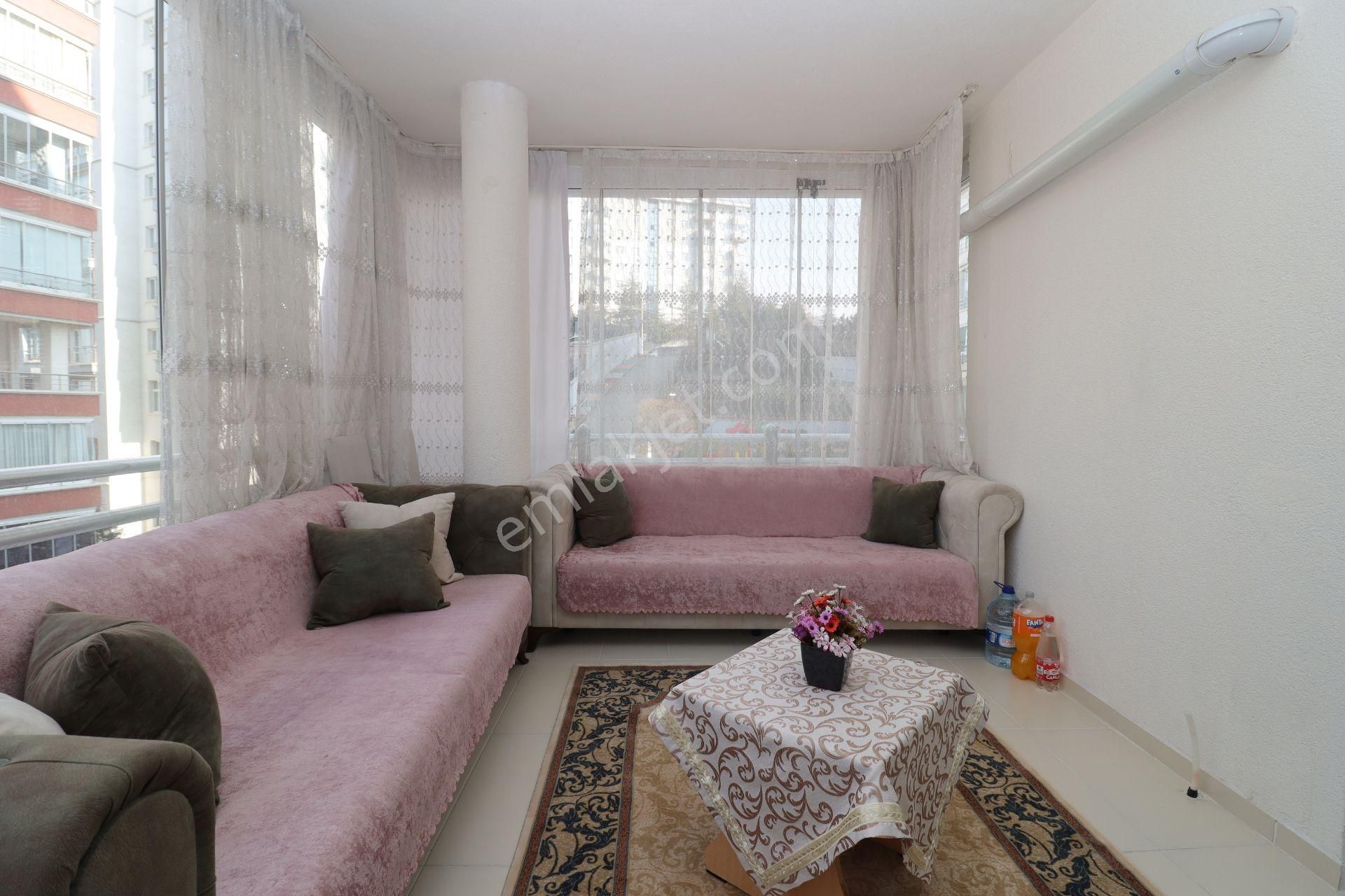 Akif'ten Etimesgut Süvari'de Royal Park Evlerinde Asansörlü Geniş 3+1 Satılık - Görsel 12