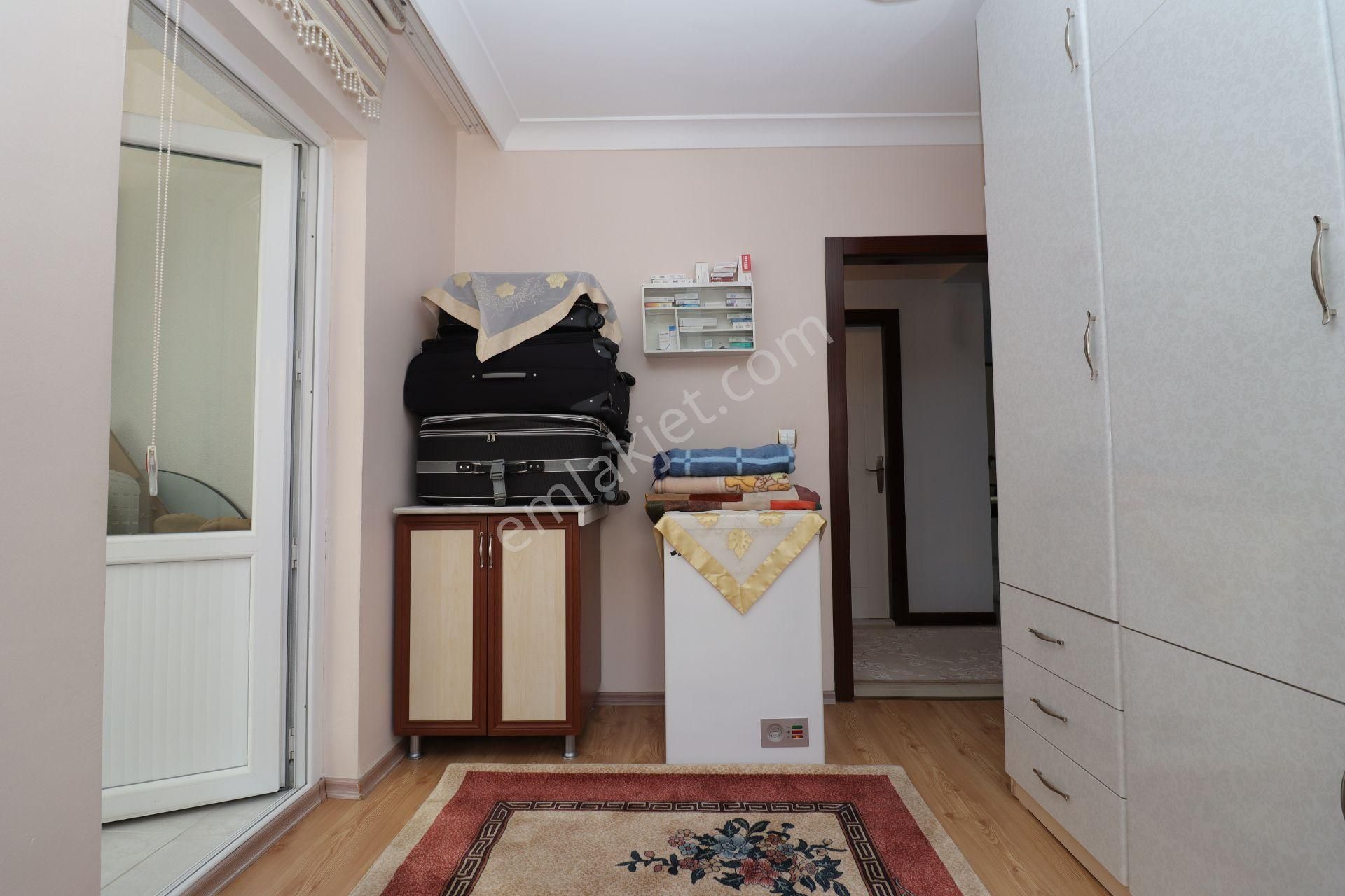 Akif'ten Etimesgut Süvari'de Royal Park Evlerinde Asansörlü Geniş 3+1 Satılık - Görsel 20