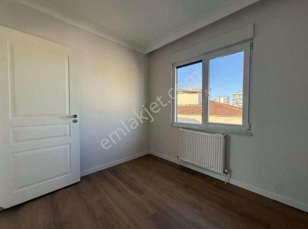 Boş.. Bostancı Marmara Ray Yakını Deniz Manzaralı 4+2 175 M2 Dubleks İskanlı Teraslı Sıfır - Görsel 19