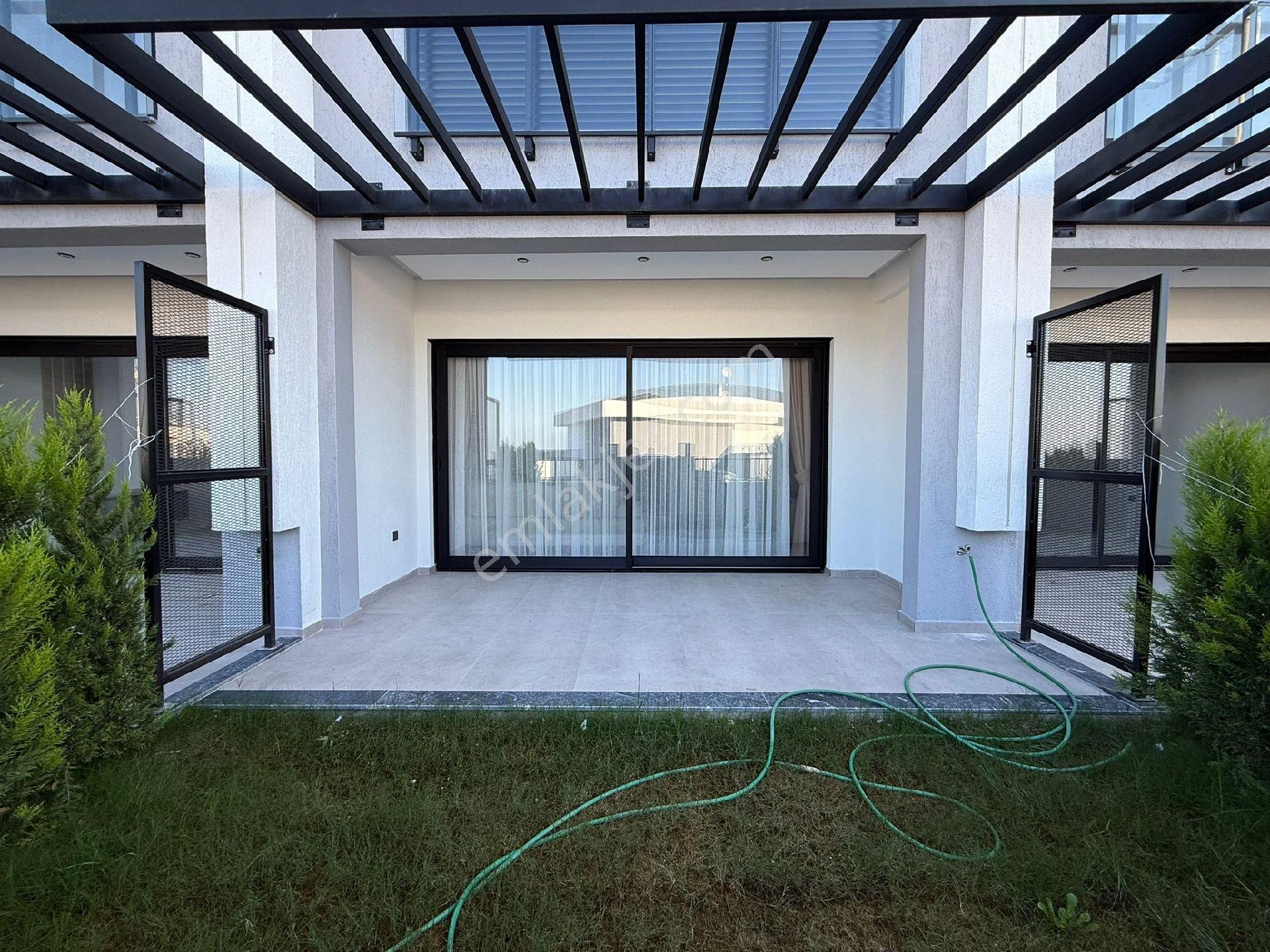 Kuşadası Güzelçamlı'da Sıfır 2+1 Eşyalı Villa - Görsel 3