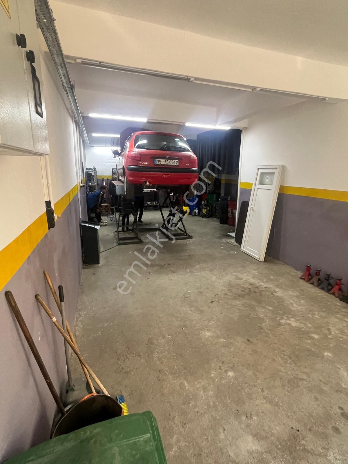 Karabağlarda Satılık ''çift'' Dükkan - Görsel 4