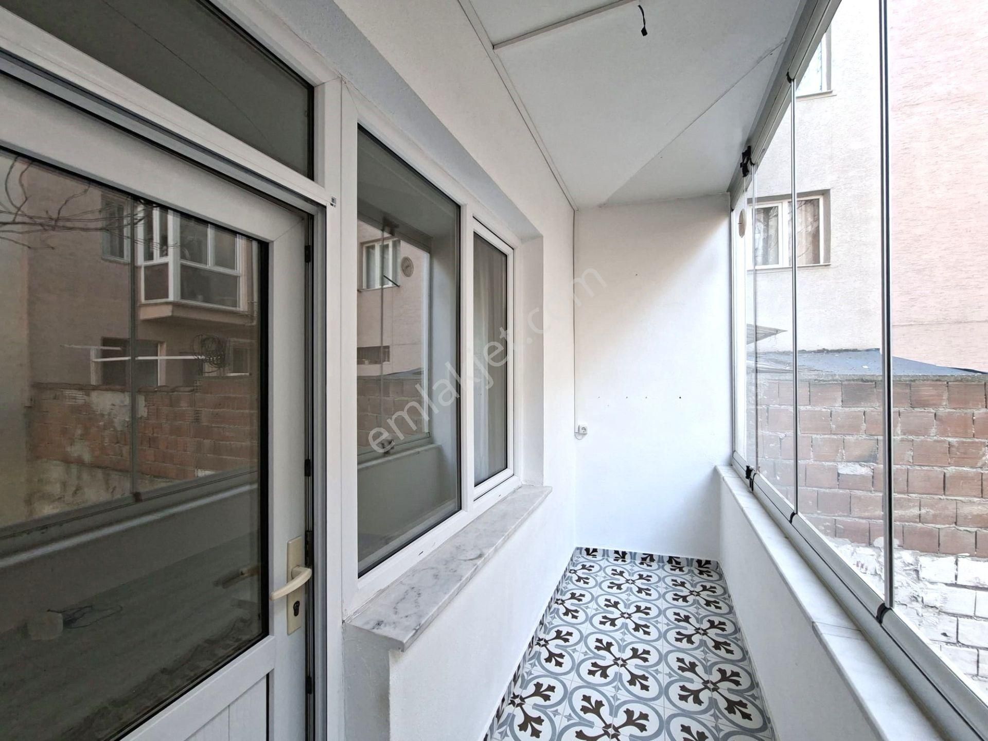 Recep Ümit Emlak'tan Hacı Ali Bey Mahallesinde Sakarya-1 Caddesi Yakınında Satılık Ferah 2+1 Daire - Görsel 14