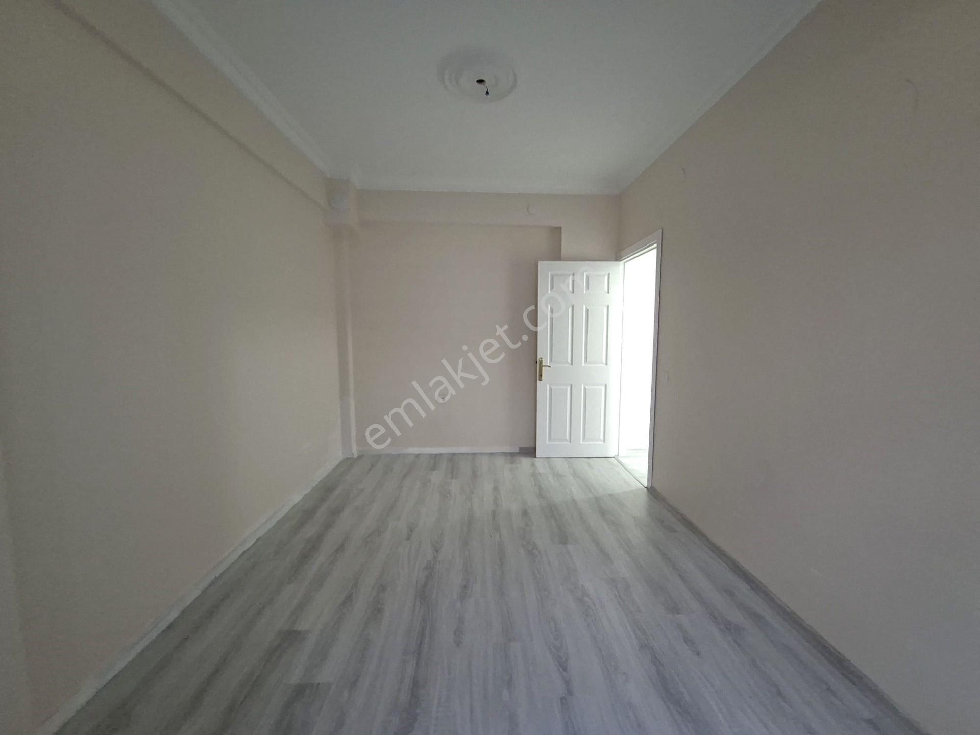 Recep Ümit Emlak'tan Hacı Ali Bey Mahallesinde Sakarya-1 Caddesi Yakınında Satılık Ferah 2+1 Daire - Görsel 20