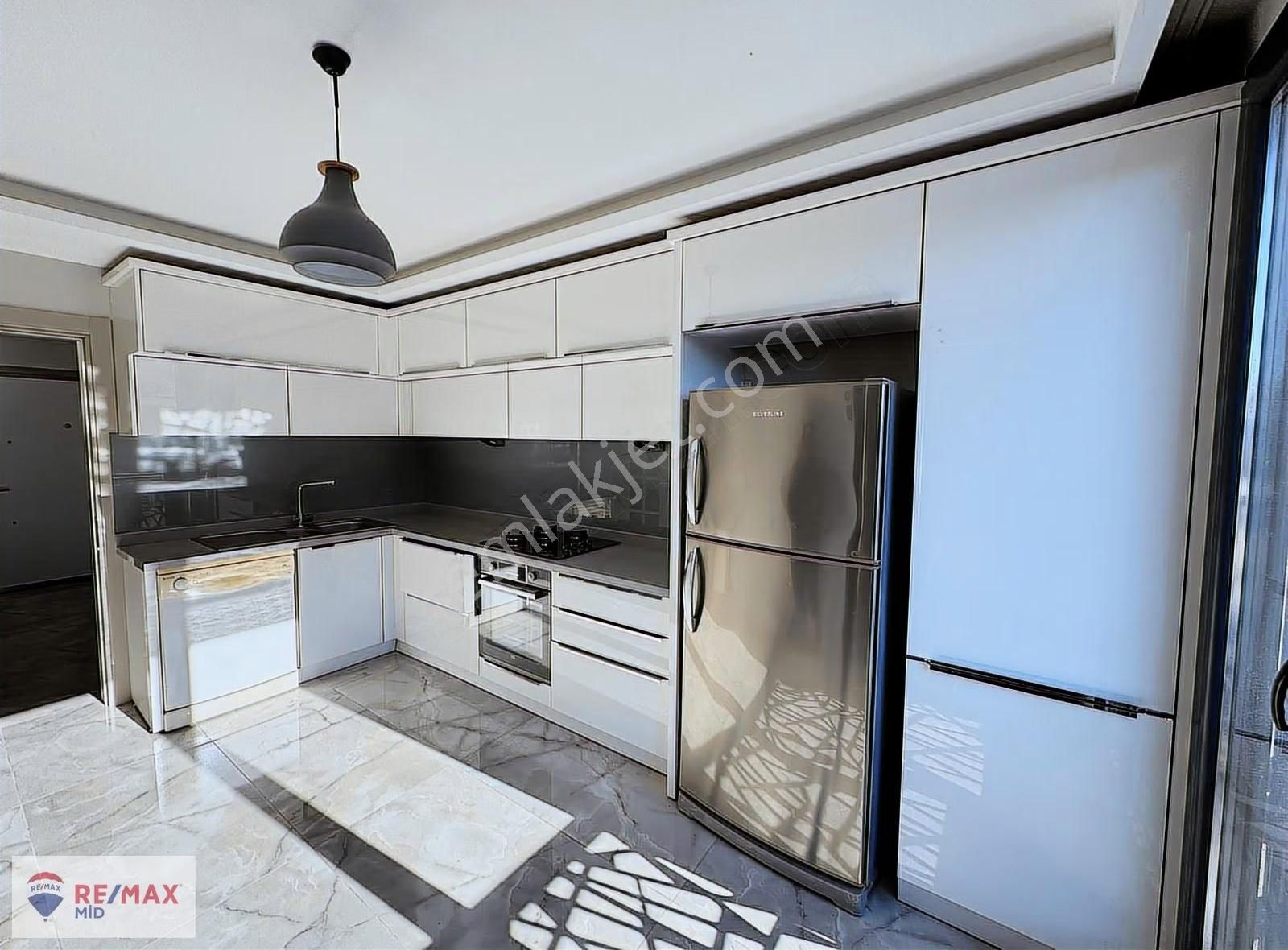 Remax Mid Satılık 2+1 Arakat Ebeveyn Banyolu Premium Daire - Görsel 11