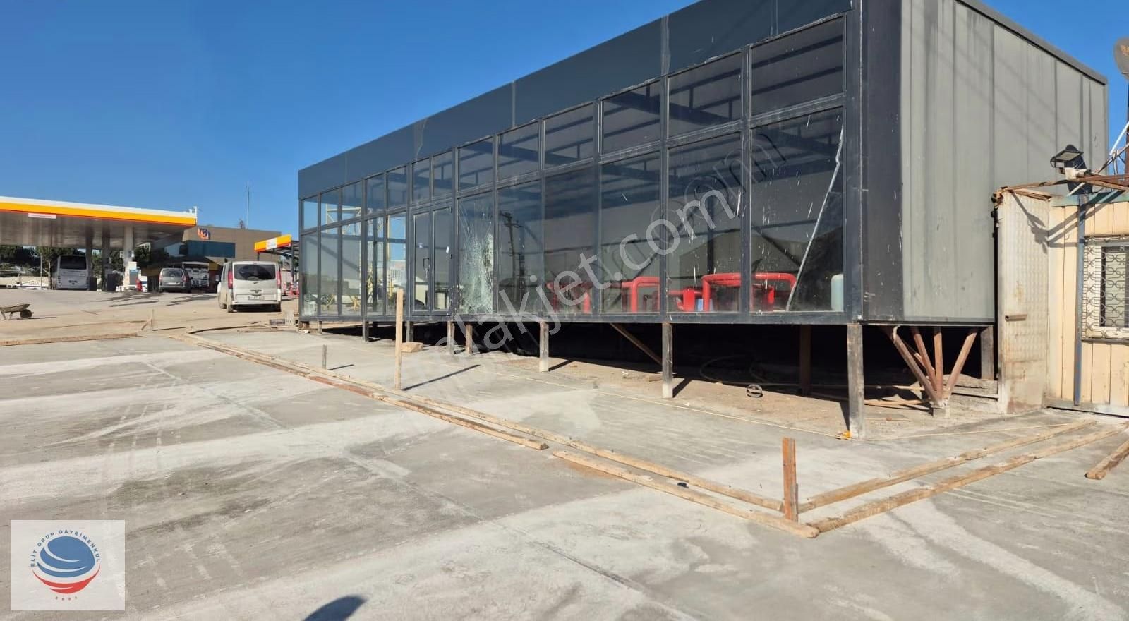 Balçık Mah Gosb Yolunda Kdvli 150m² Açık 100m² Kapalı İş Yeri