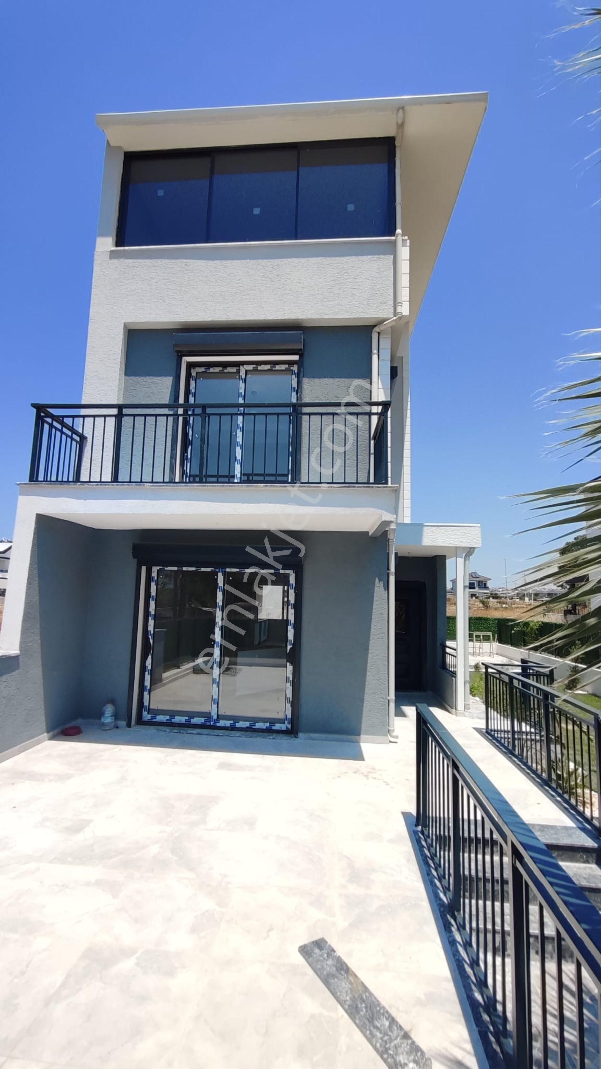 Efeler’de 3+1 Ayrı Mutfak, Kaçırılmayacak Fırsat Triplex Villa - Görsel 3