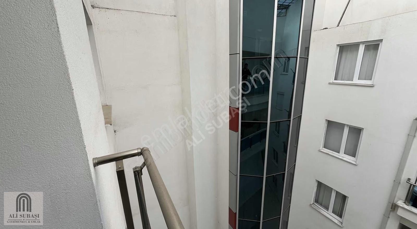 Çarşıya Yakın Kapalı Otoparklı 3+1 Daire - Görsel 4