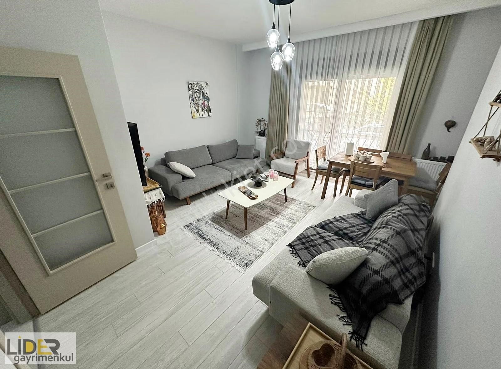 Lider'den Küçükyalı Marmaraya Yakın Yeni Bina Ara Kat Önköşe 2+1