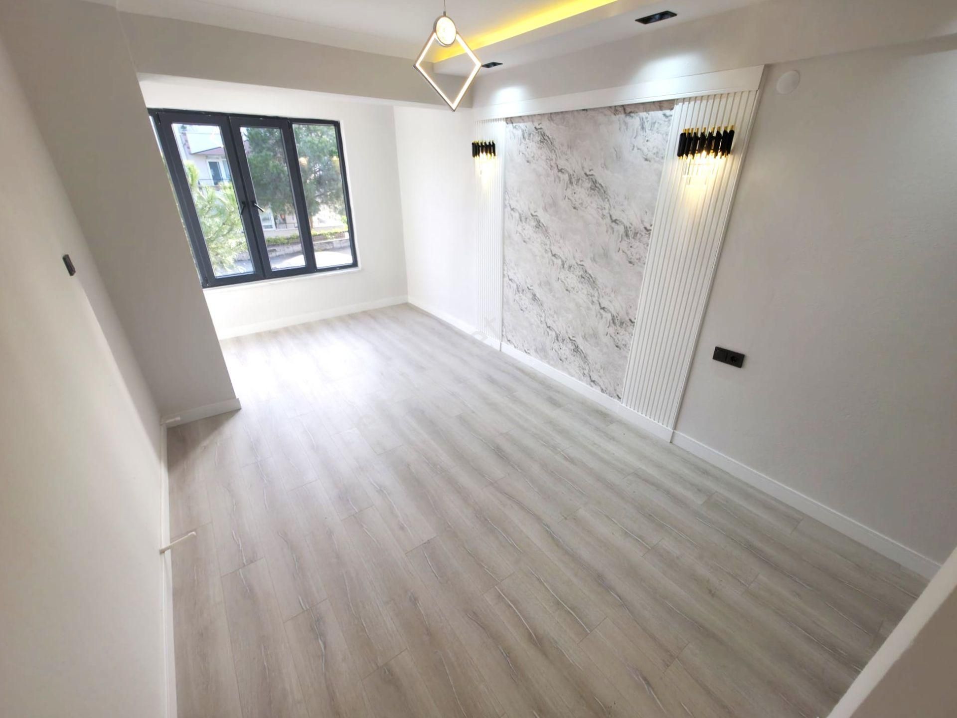 Aygülden Akçay'da Bu Ev Benim Olmalı Dedirten Tasarımıyla Site İçi Ön Cephe Ara Kat 2+1satılık Daire - Görsel 17