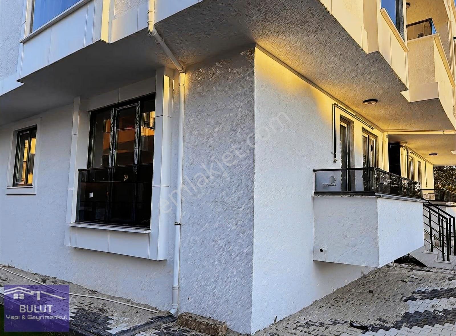 Kazımkarabekir Mah. Tuzla Cad. Yanı *2+1 80m2 Y. Giriş Daire