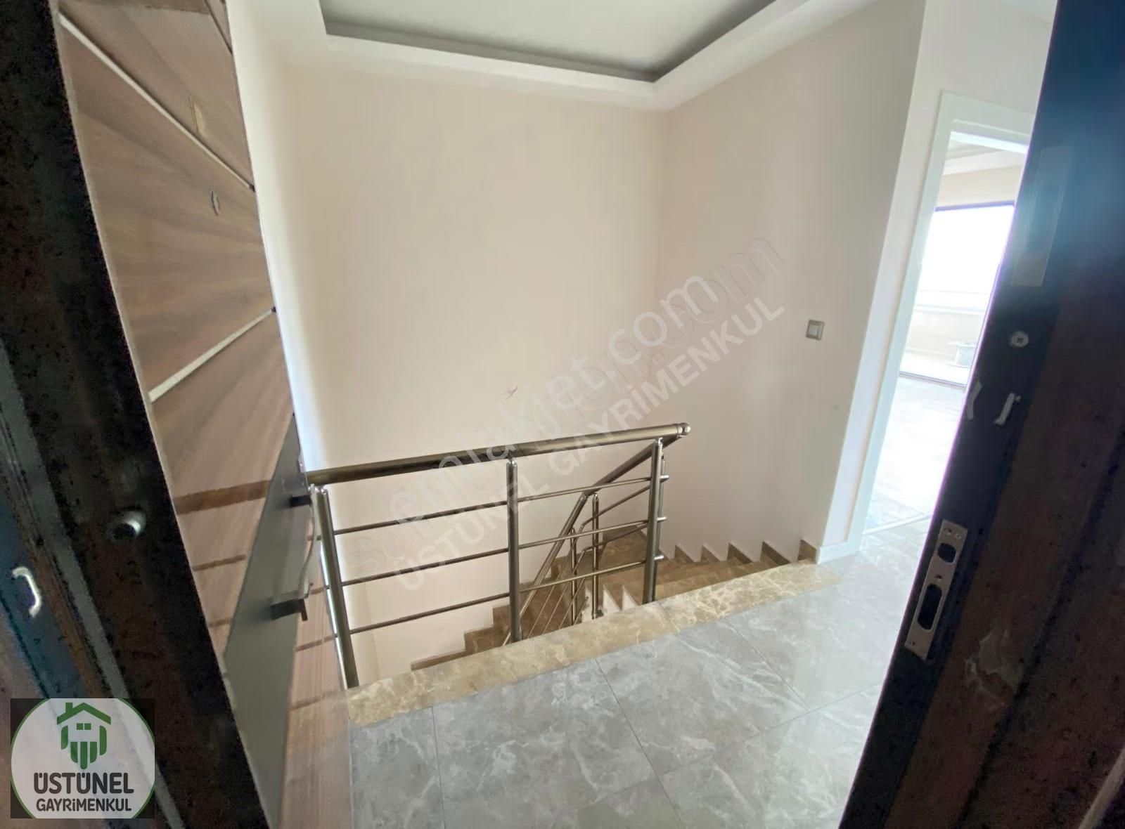 Üstünel'den Aile Sitesinde Geniş 4+1 Ters Dubleks Satılık Daire - Görsel 27