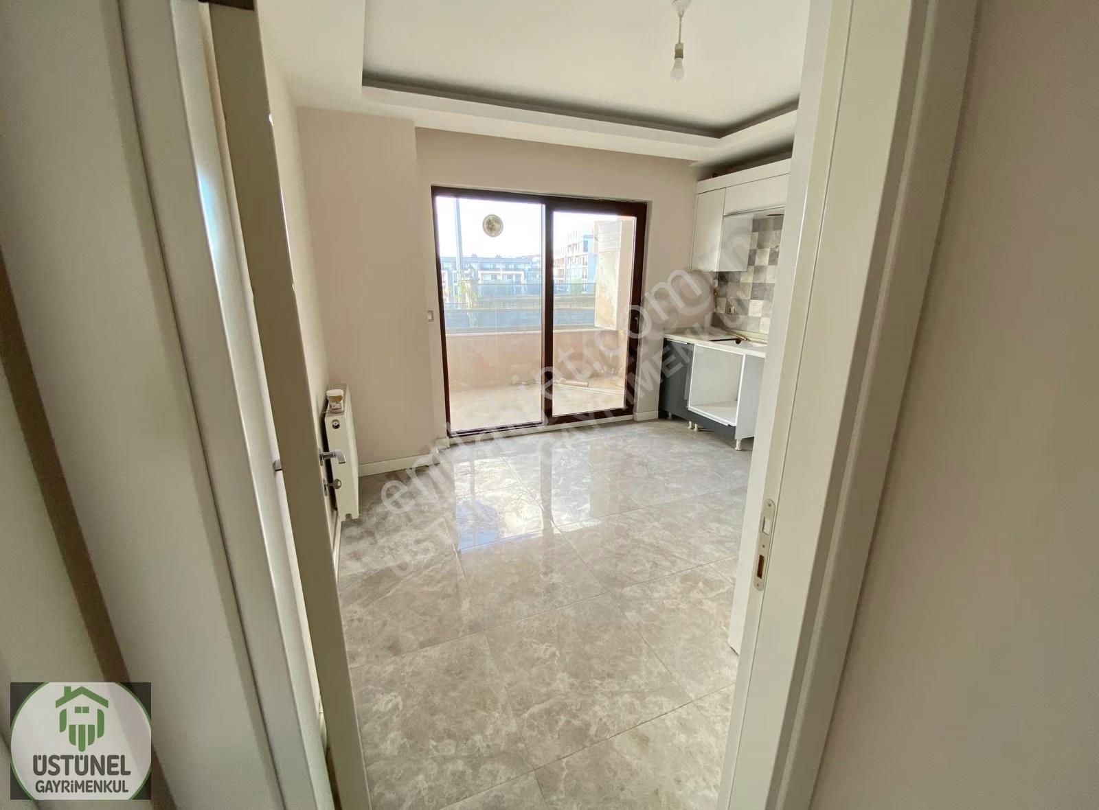 Üstünel'den Aile Sitesinde Geniş 4+1 Ters Dubleks Satılık Daire - Görsel 14