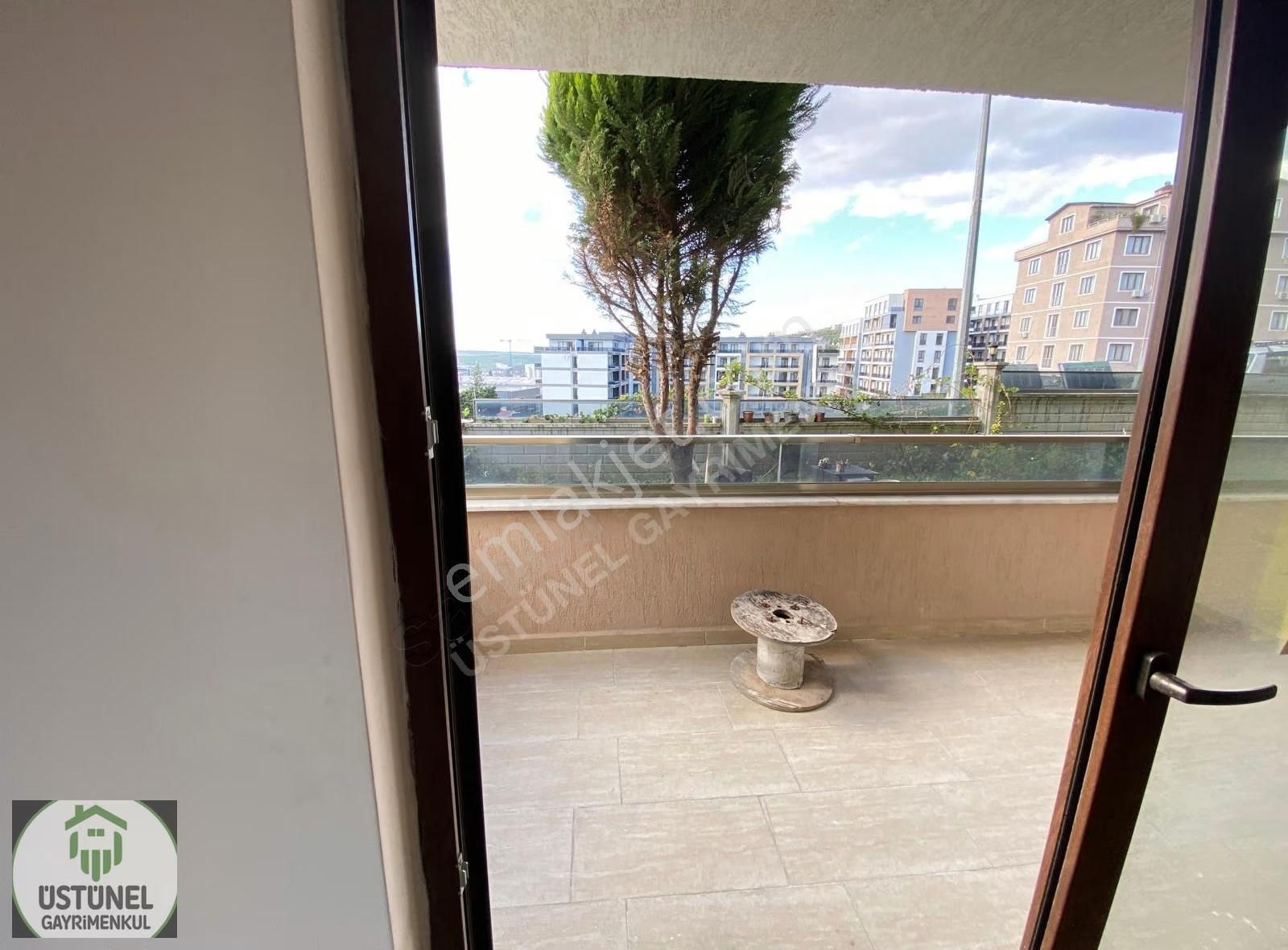 Üstünel'den Aile Sitesinde Geniş 4+1 Ters Dubleks Satılık Daire - Görsel 9