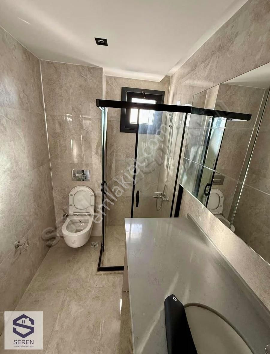 Seferihisar Camikebir Mahallesinde Satılık Havuzlu Sitede 2+1 - Görsel 15