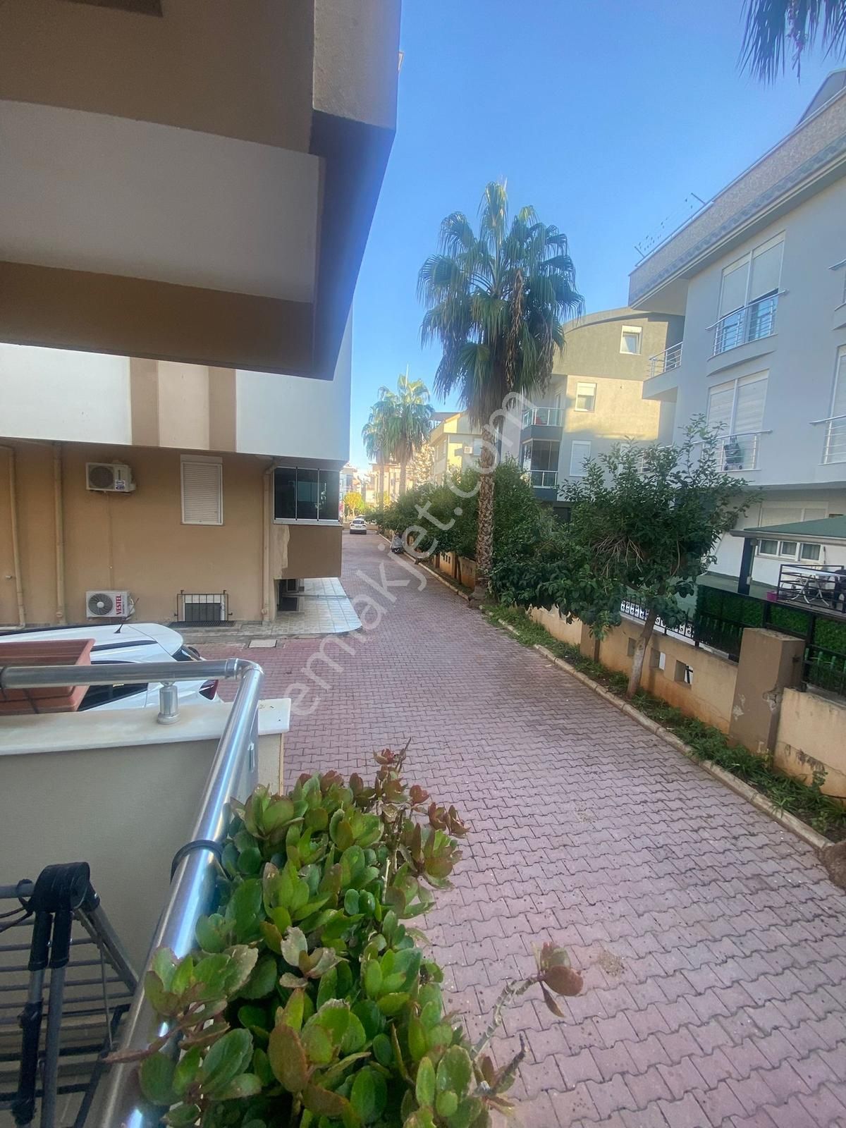 Denize Yürüme Mesafesin'de Fırsat Satılık 1+1 Daire - Görsel 20