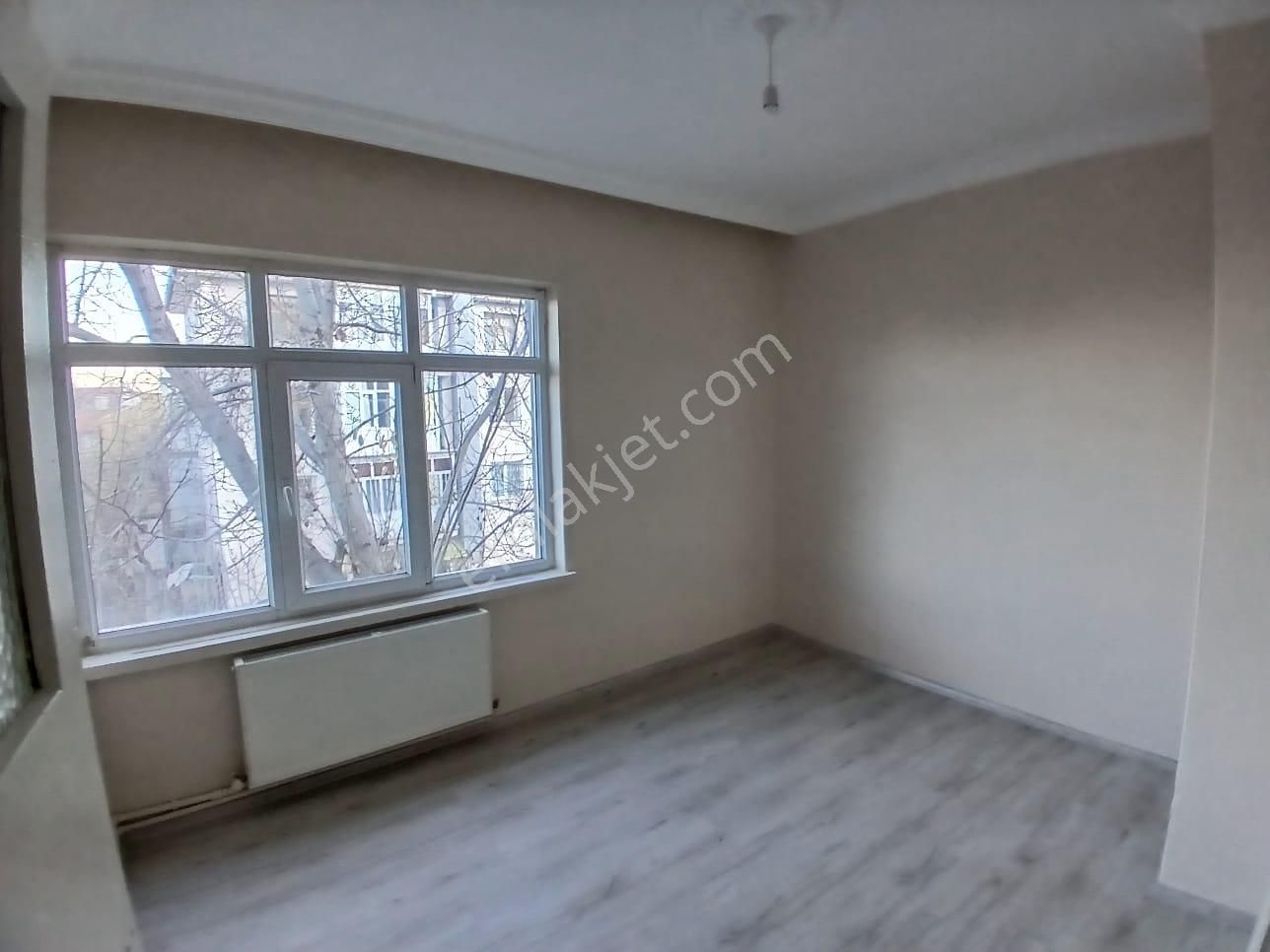 Akçay Emlak'tan Akşehir Seyran Mahallesi Nihat Dayanık Okulu Civarı Ara Kat Kiralık 3+1 Daire - Görsel 14