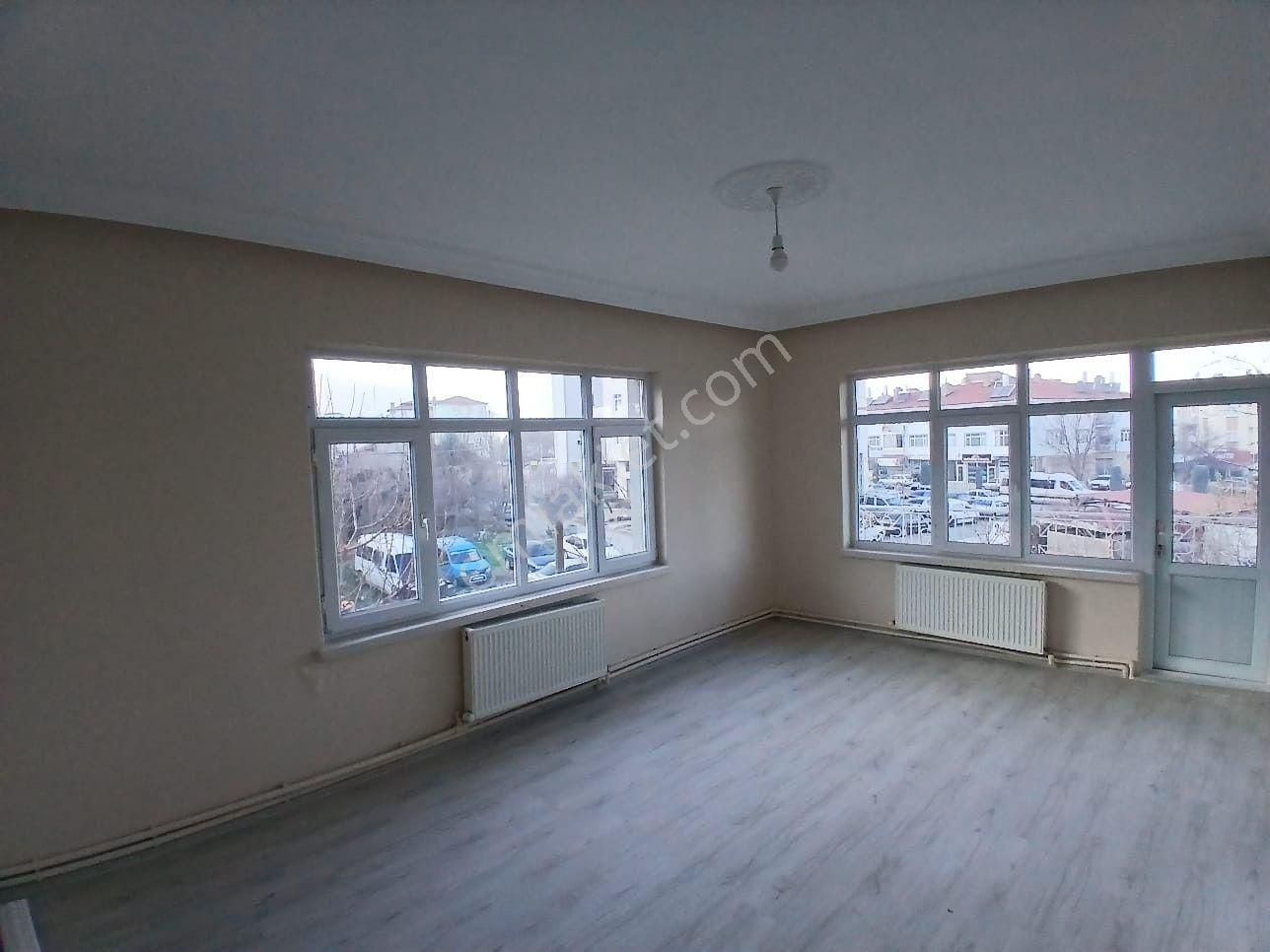 Akçay Emlak'tan Akşehir Seyran Mahallesi Nihat Dayanık Okulu Civarı Ara Kat Kiralık 3+1 Daire - Görsel 6