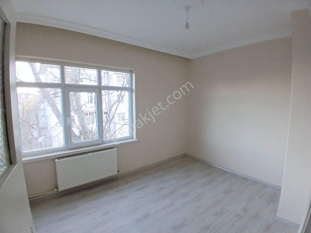 Akçay Emlak'tan Akşehir Seyran Mahallesi Nihat Dayanık Okulu Civarı Ara Kat Kiralık 3+1 Daire - Görsel 34