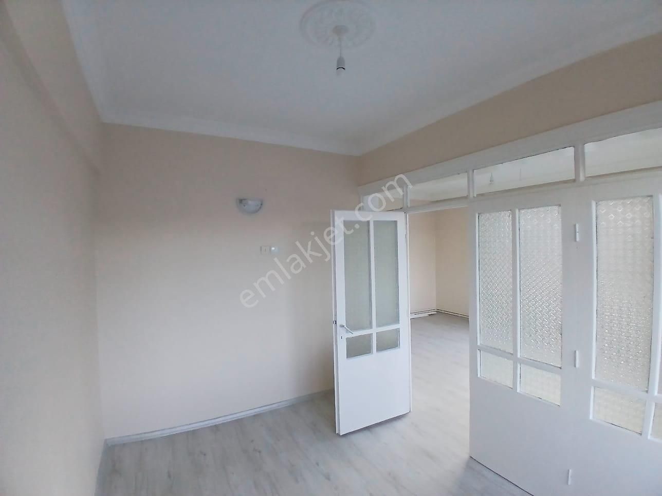 Akçay Emlak'tan Akşehir Seyran Mahallesi Nihat Dayanık Okulu Civarı Ara Kat Kiralık 3+1 Daire - Görsel 8