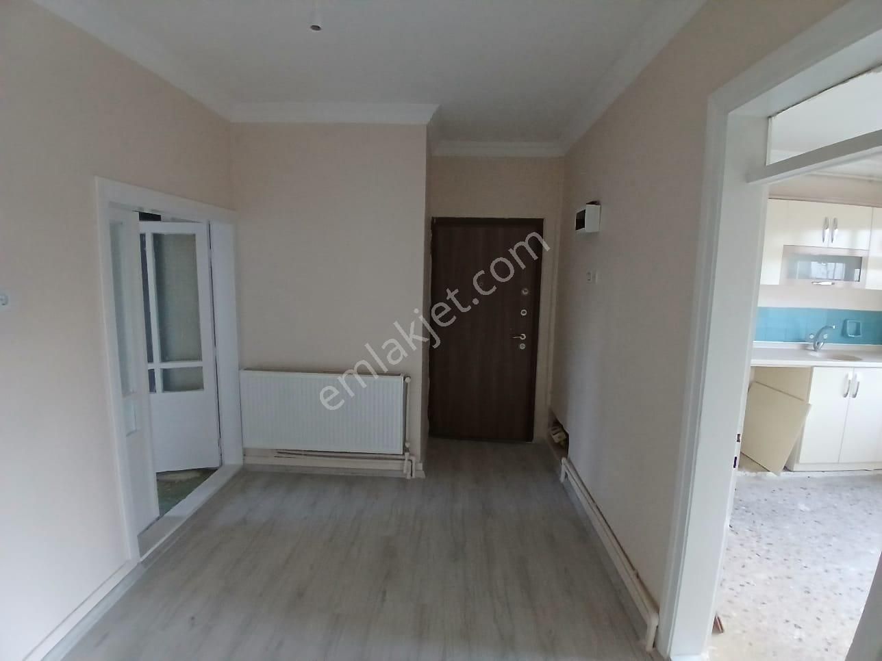 Akçay Emlak'tan Akşehir Seyran Mahallesi Nihat Dayanık Okulu Civarı Ara Kat Kiralık 3+1 Daire - Görsel 24