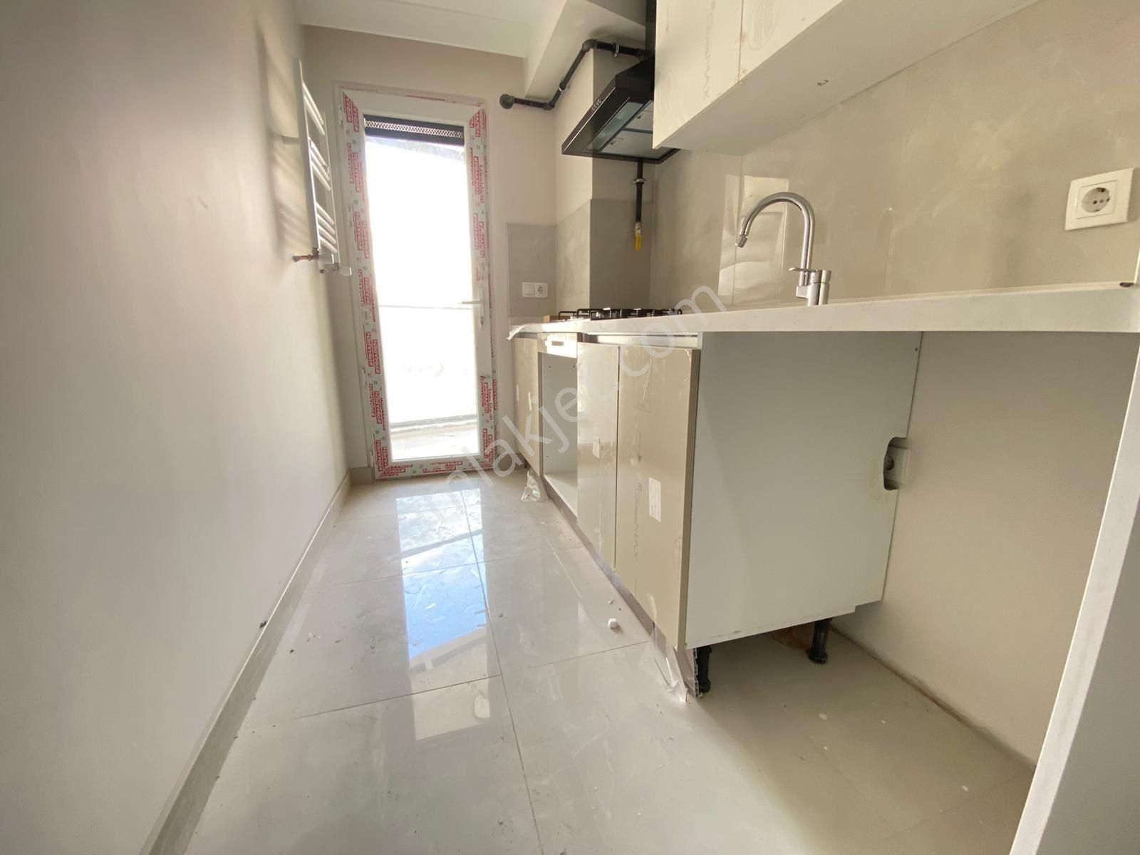 ▃birikim▃ Küçükyalı'da Sıfır Binada 3.kat Ayrı Mutfaklı Lüks 2+1 Satılık Daire - Görsel 4