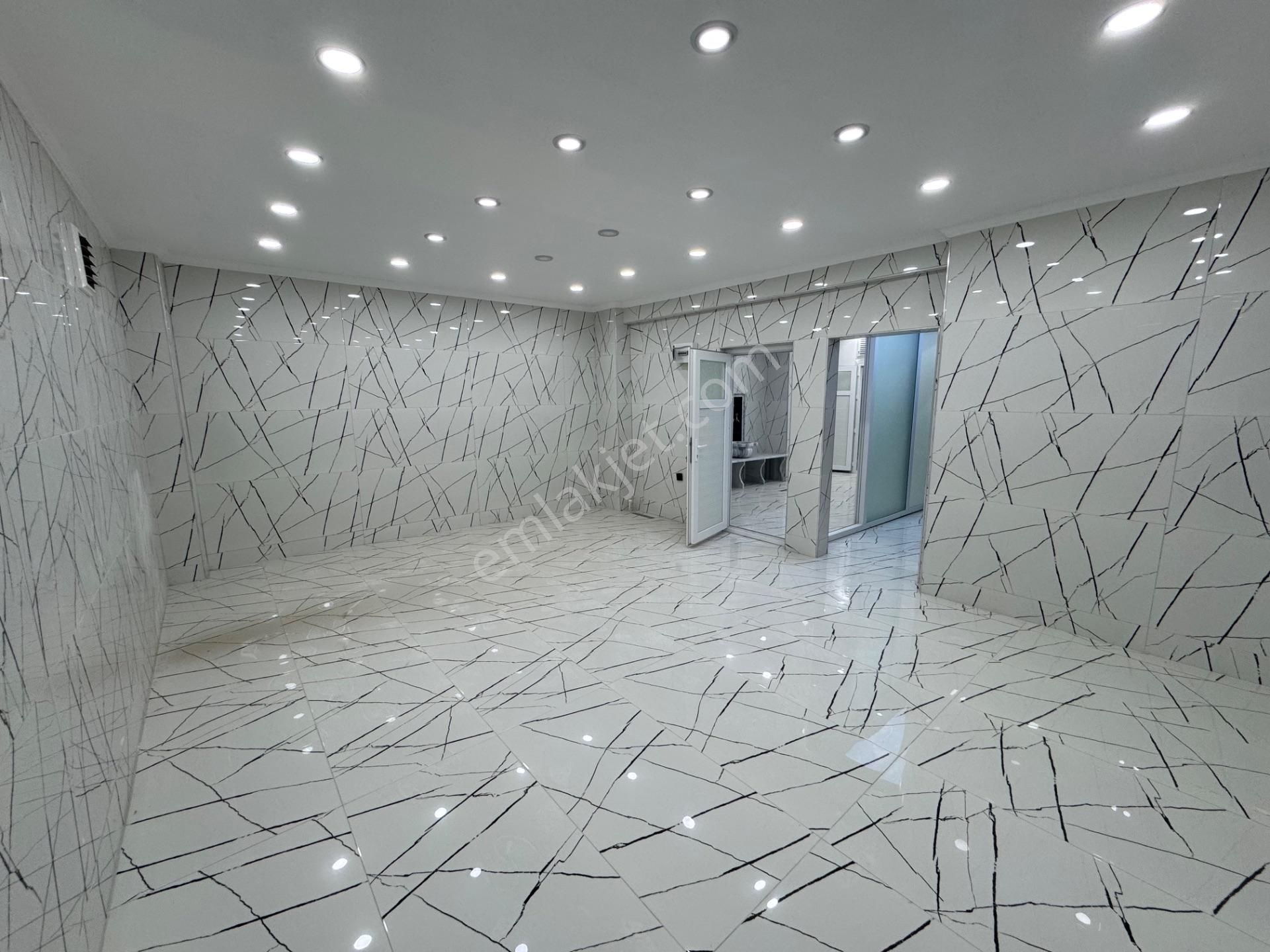 Termal Yoluna Cephe Lova Otel'in Hemen Yanında Satılık Villa - Görsel 5